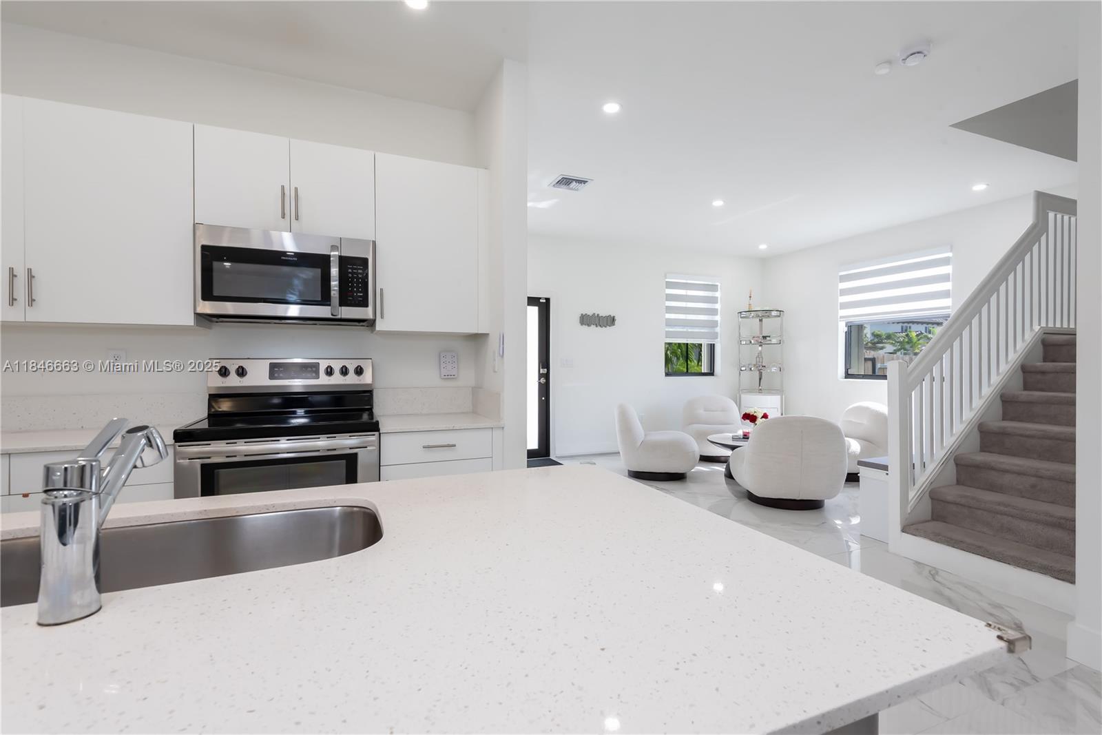 Homestead, Florida, 33032, United States, 5 Bedrooms Bedrooms, ,3 BathroomsBathrooms,Residential,For Sale,1900926