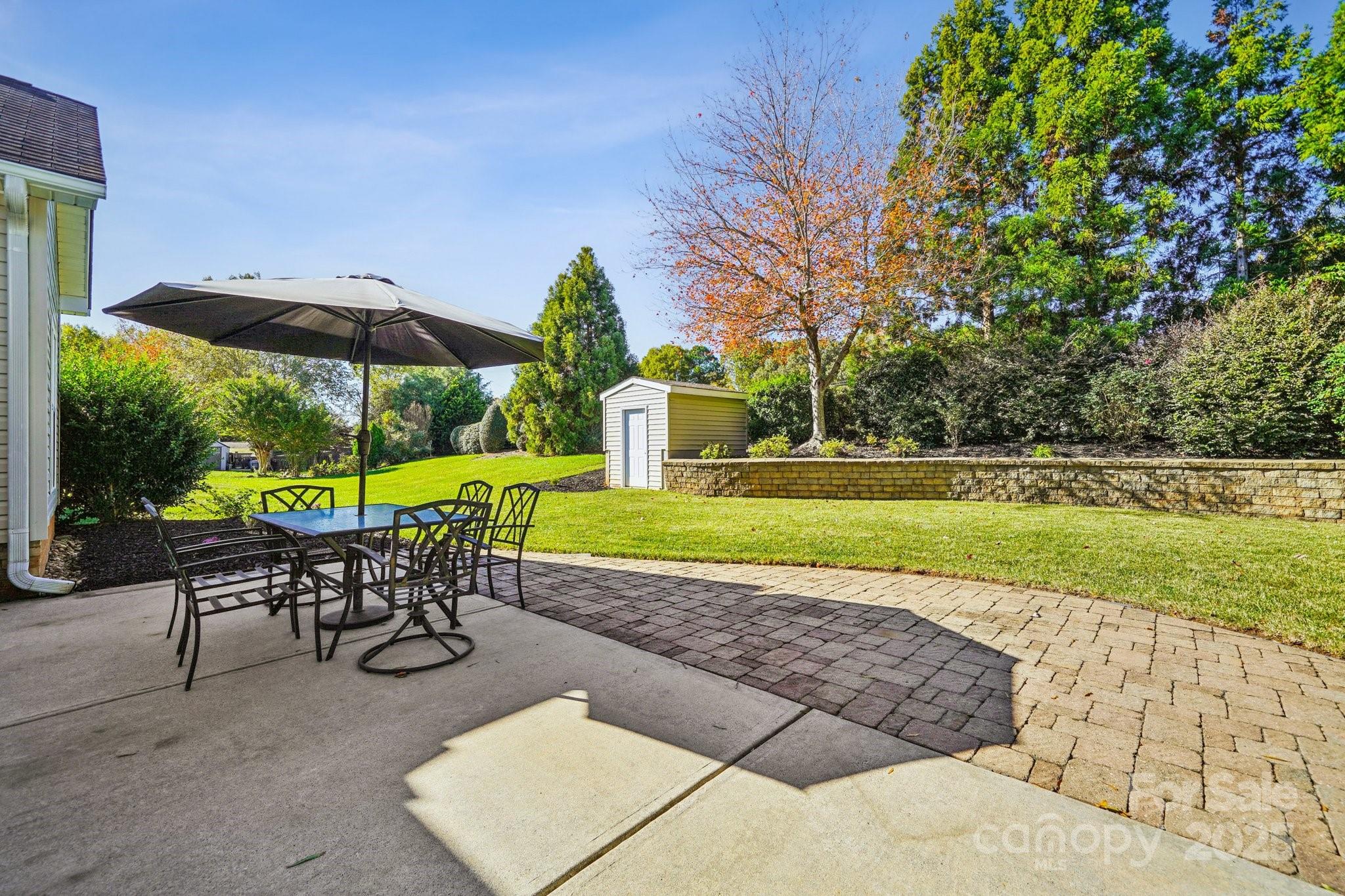 Mooresville, North Carolina, 28115, United States, 4 Bedrooms Bedrooms, ,3 BathroomsBathrooms,Residential,For Sale,1989263