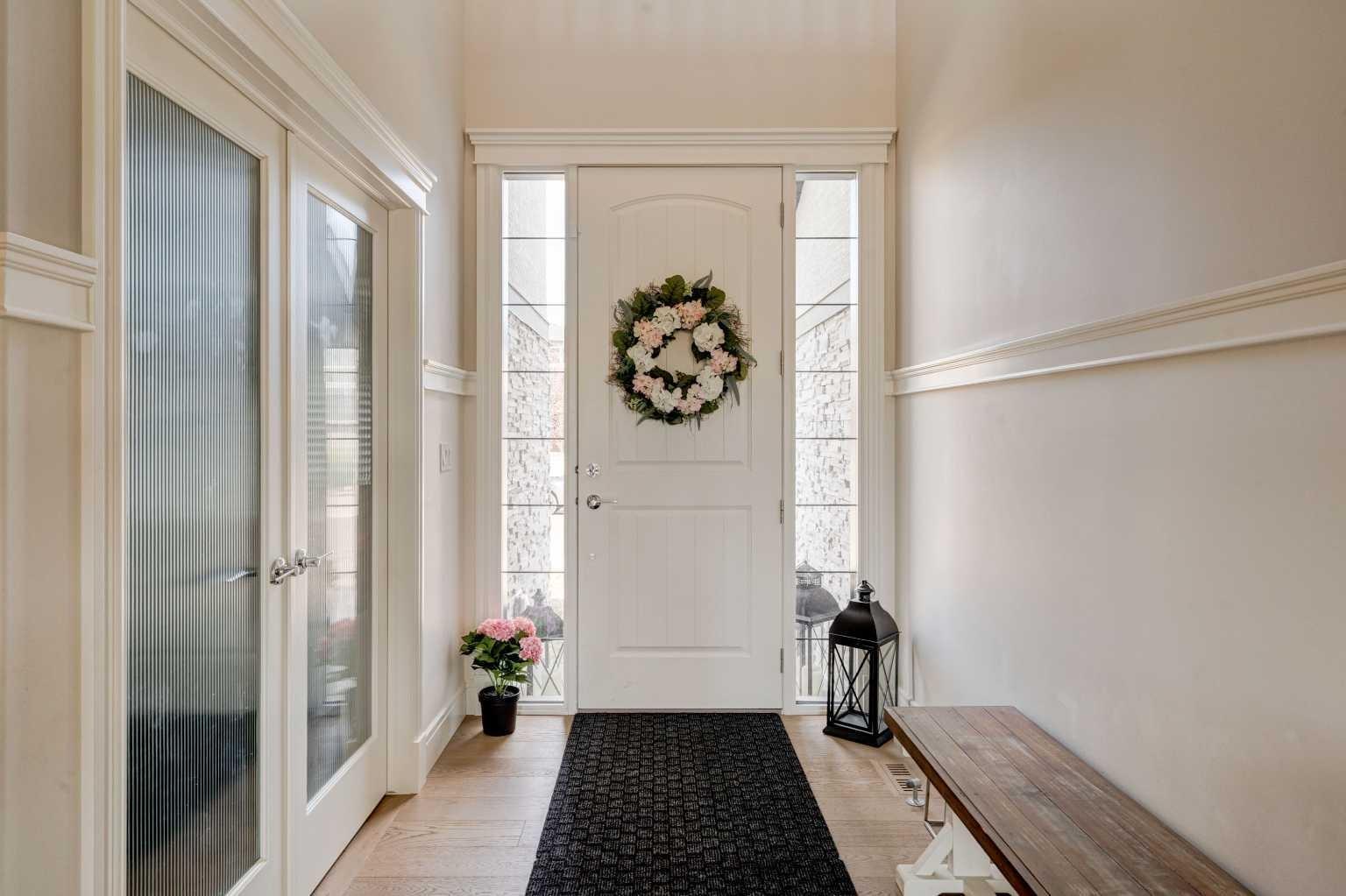 CALGARY, Alberta, T2X 2E1, CA, 4 Bedrooms Bedrooms, ,3 BathroomsBathrooms,Residential,For Sale,1987816