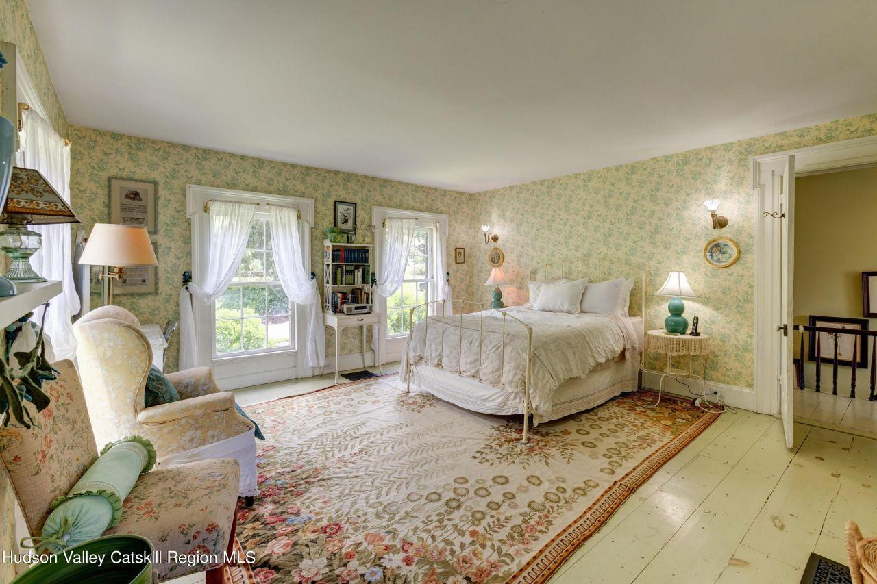Bovina, New York, 13740, United States, 4 Bedrooms Bedrooms, ,2 BathroomsBathrooms,Residential,For Sale,1826483