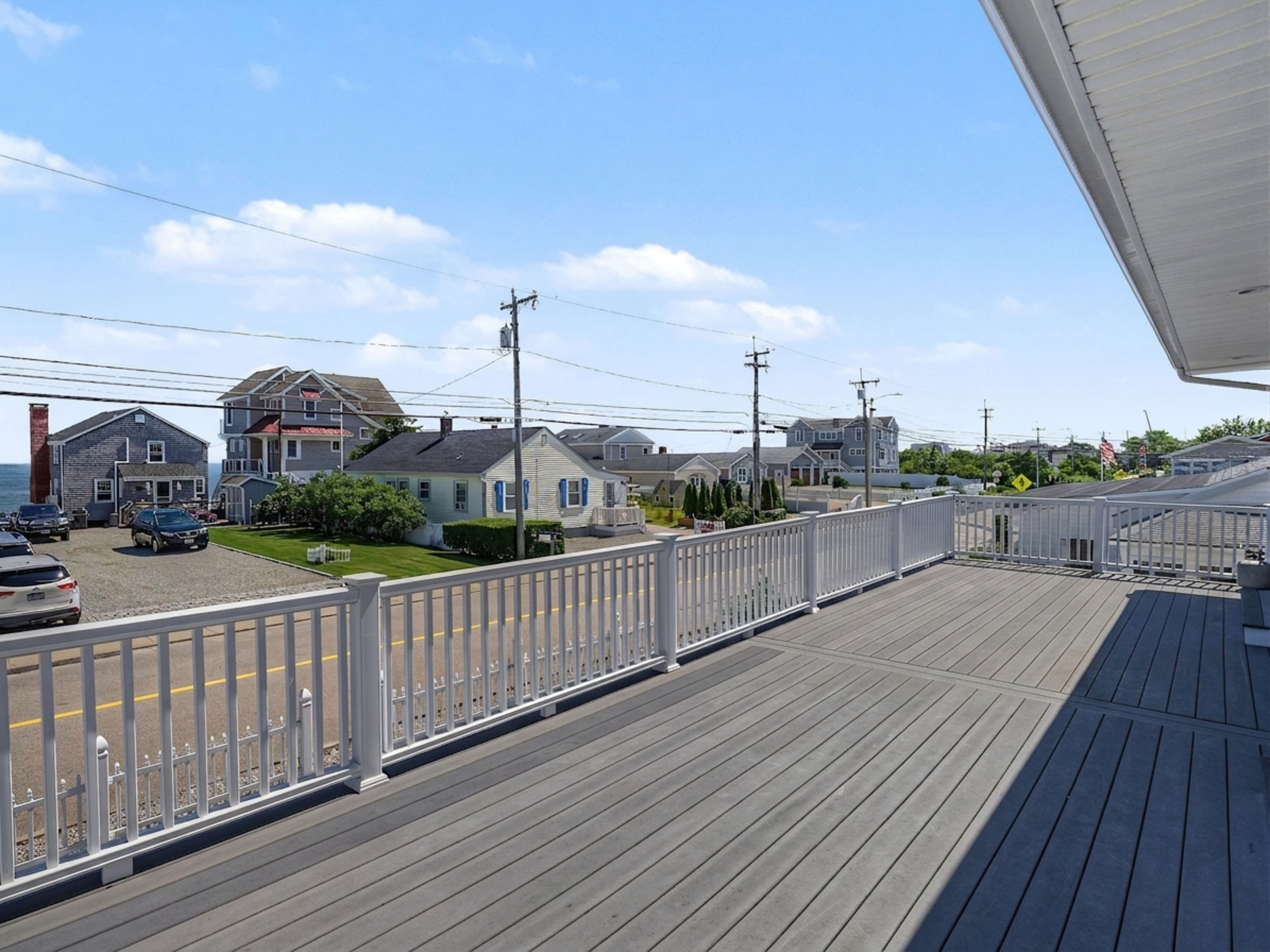  Year-Round Shoreline Estate in a Coastal Enclave - 物件實景