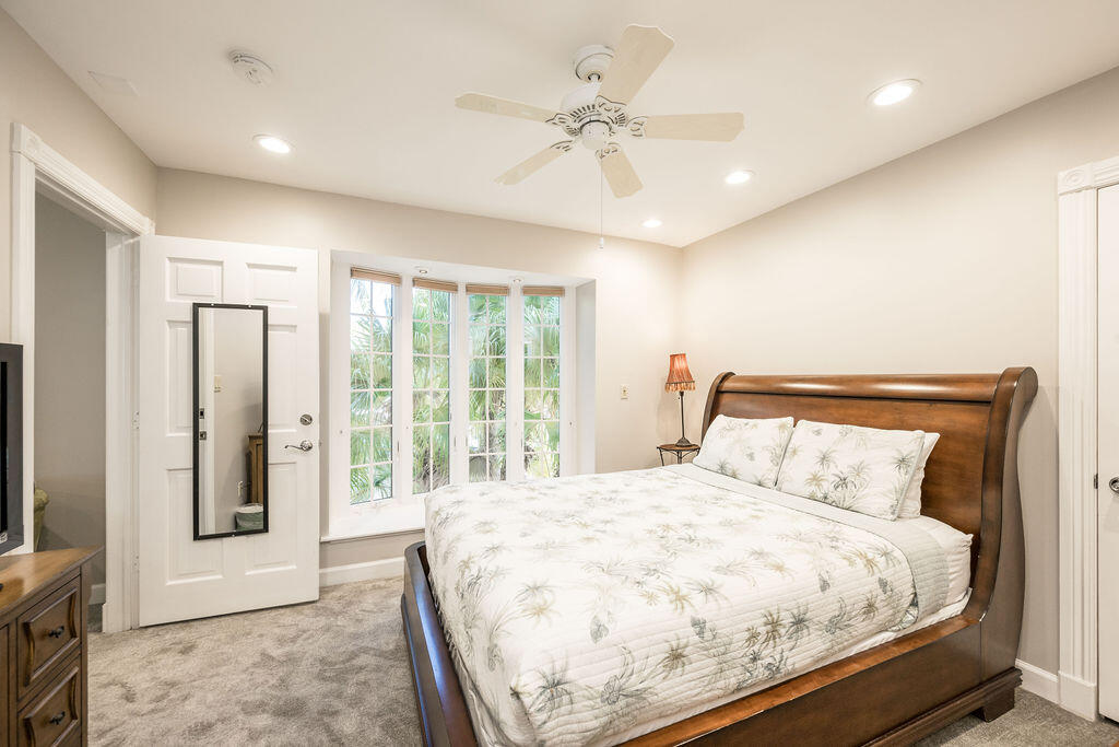 KEY WEST, Florida, 33040, United States, 5 Bedrooms Bedrooms, ,4 BathroomsBathrooms,Residential,For Sale,1847145