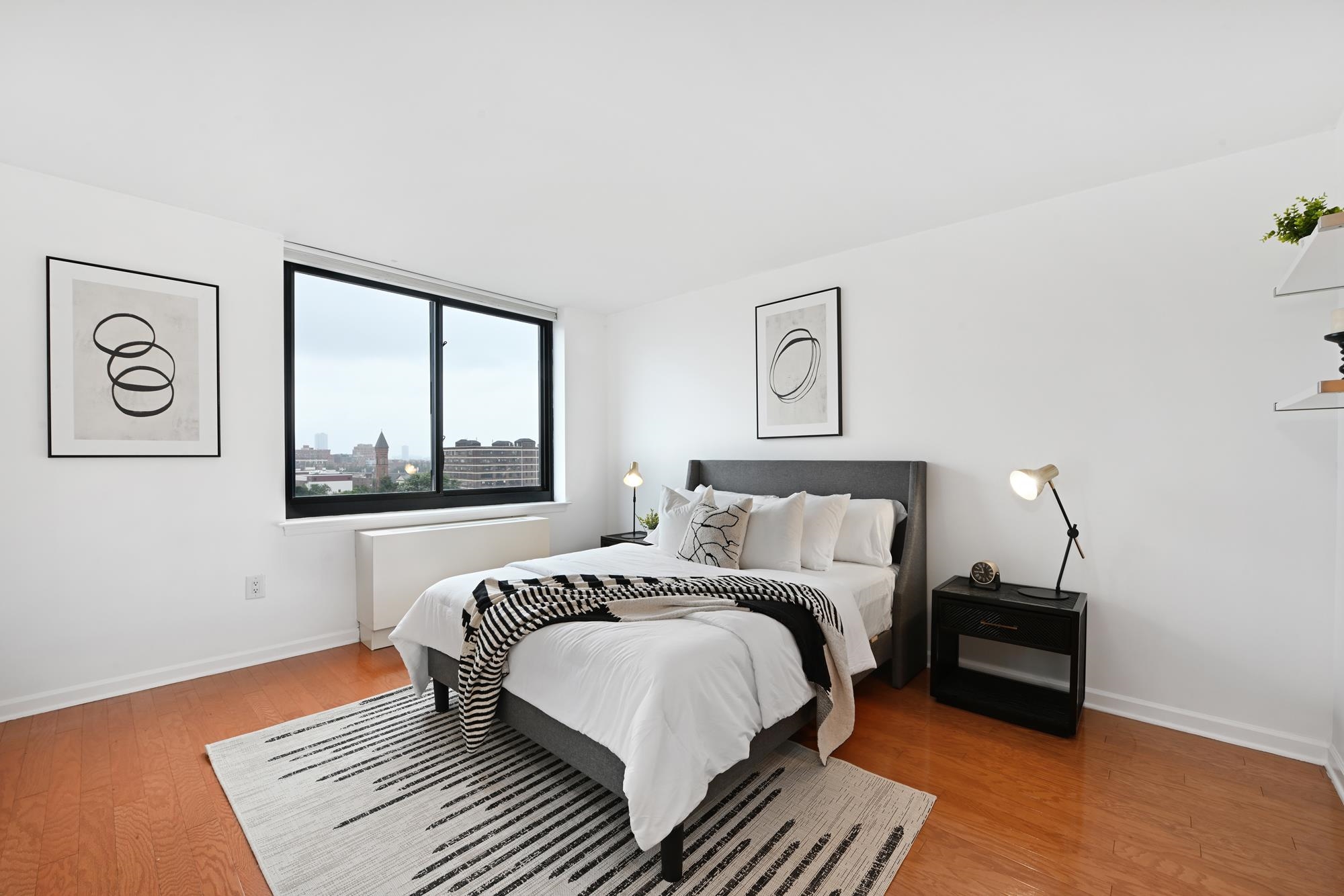 Jersey City, New Jersey, 07310, United States, 2 Bedrooms Bedrooms, ,2 BathroomsBathrooms,Residential,For Sale,1925571