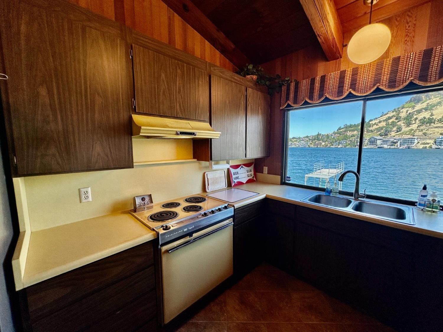 Jamestown, California, 95327, United States, 2 Bedrooms Bedrooms, ,1 BathroomBathrooms,Residential,For Sale,1827310