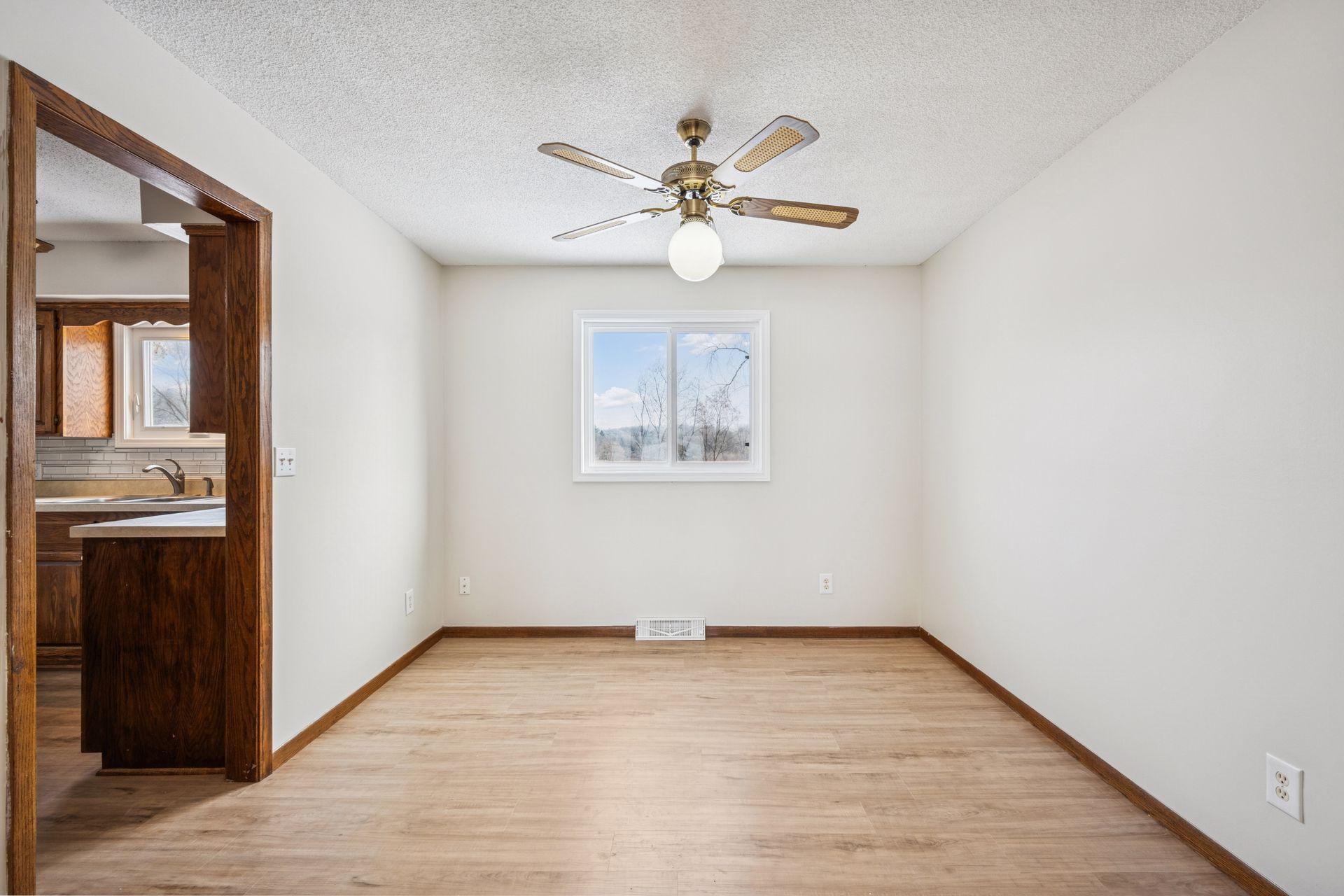 Greenfield, Minnesota, 55357, United States, 3 Bedrooms Bedrooms, ,2 BathroomsBathrooms,Residential,For Sale,2000513