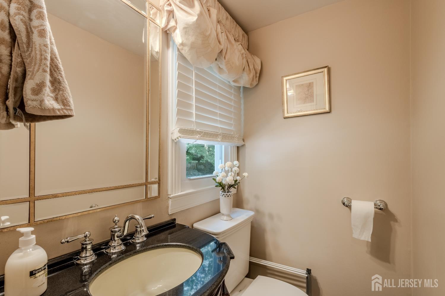 East Brunswick, New Jersey, 08816, United States, 4 Bedrooms Bedrooms, ,4 BathroomsBathrooms,Residential,For Sale,1900919