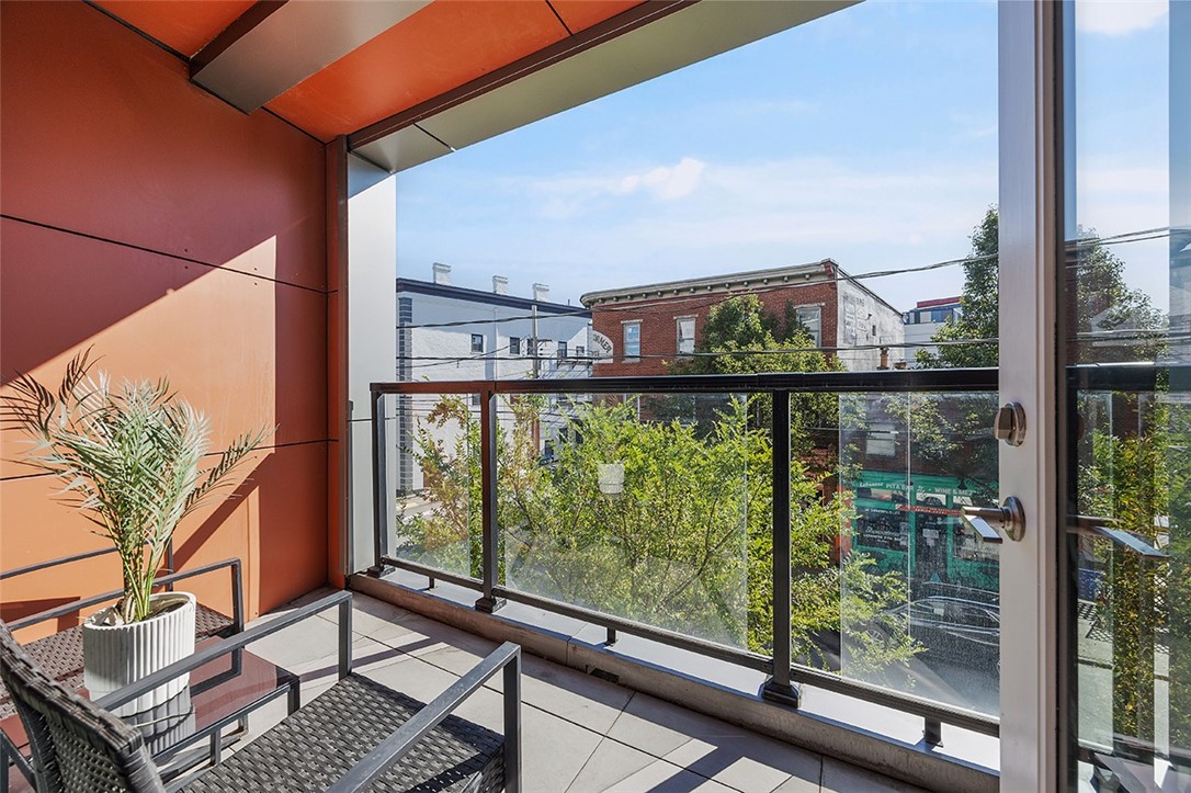 Lawrenceville, Pennsylvania, 15201, United States, 2 Bedrooms Bedrooms, ,2 BathroomsBathrooms,Residential,For Sale,1960750