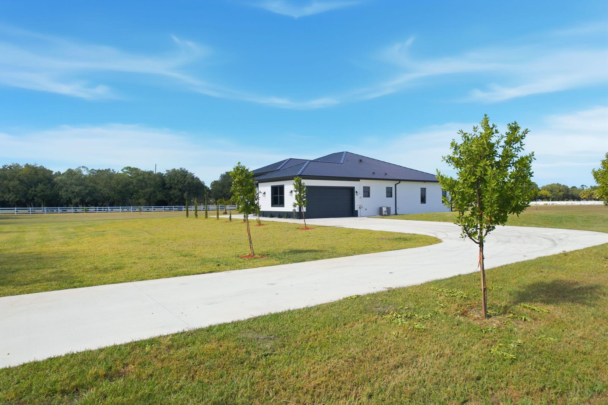 Port St Lucie, Florida, 34987, United States, 4 Bedrooms Bedrooms, ,3 BathroomsBathrooms,Residential,For Sale,1974445