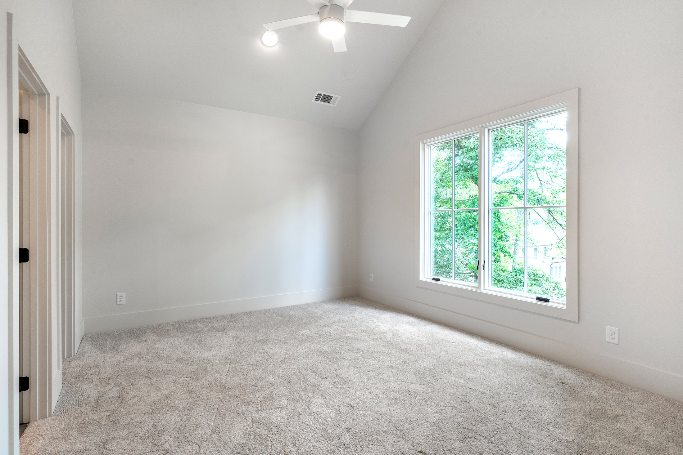  Set in the Heart of Hammond Hills in Sandy Springs - 物件實景