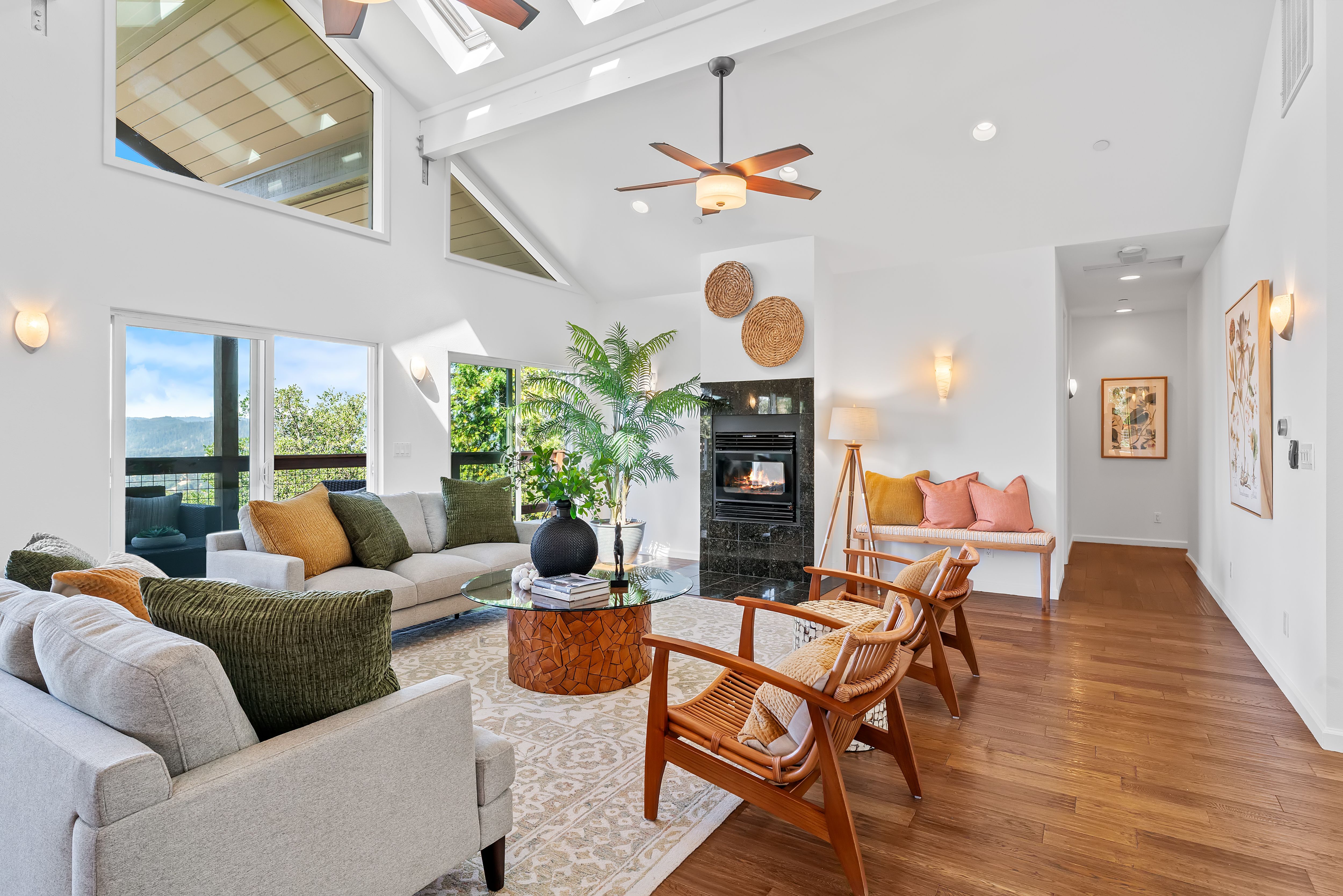  Exceptional Estate Perched On Over 11± Private Acres - 物件實景