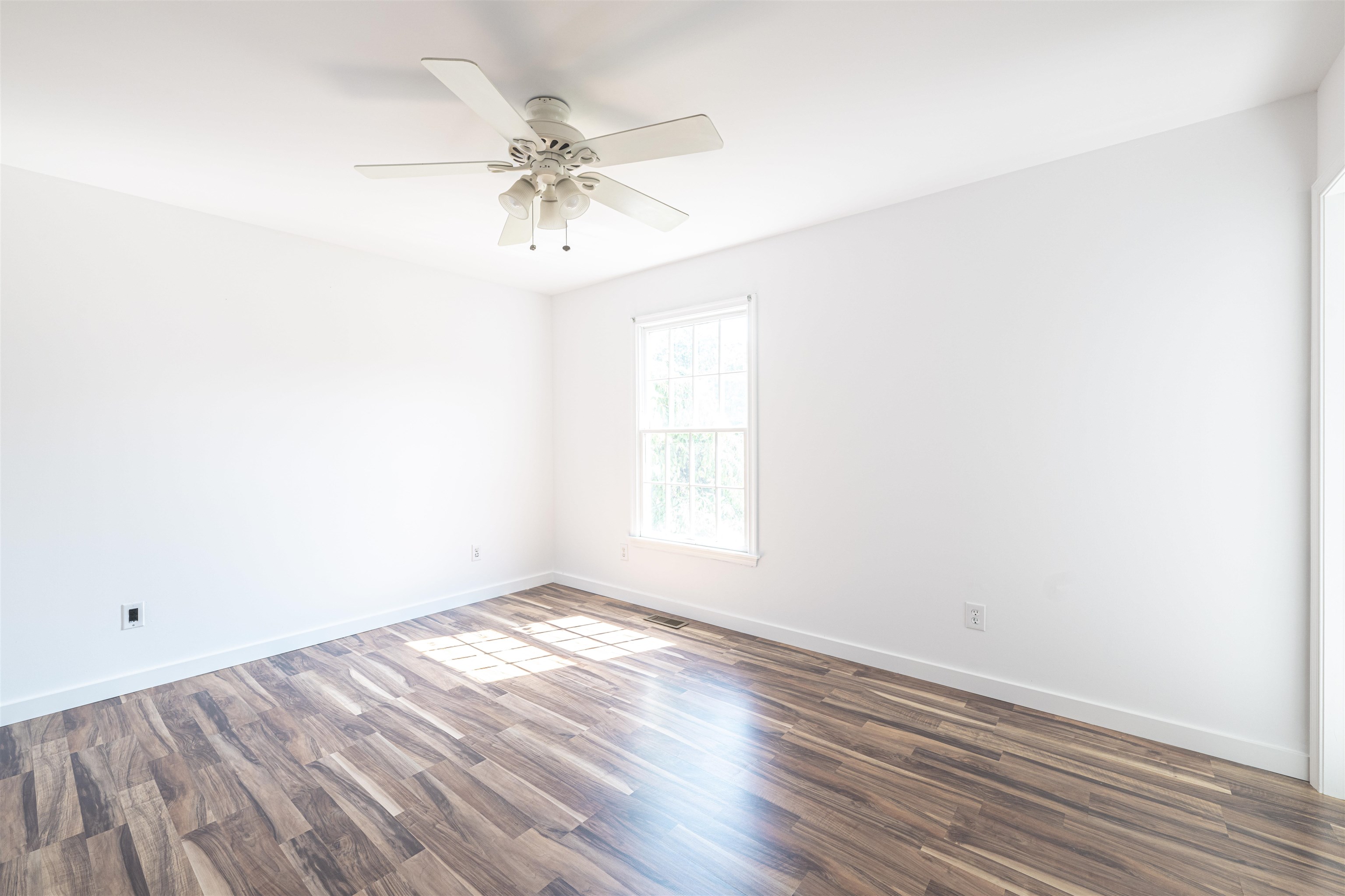 Lower Township, New Jersey, 08204, United States, 4 Bedrooms Bedrooms, ,2 BathroomsBathrooms,Residential,For Sale,1933494