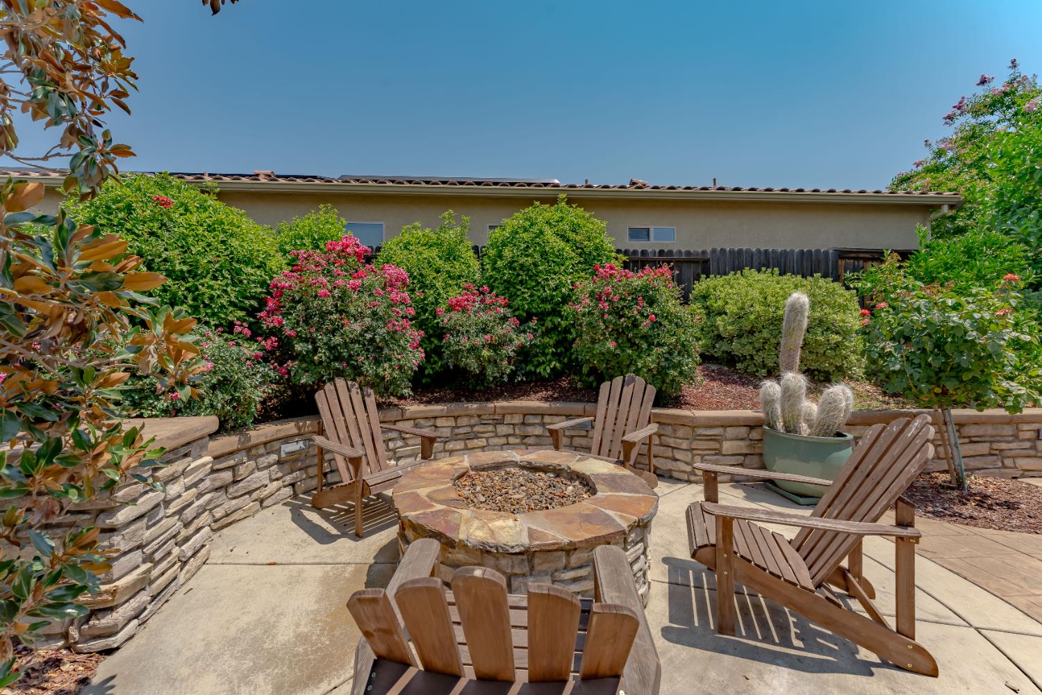 El Dorado Hills, California, 95762, United States, 3 Bedrooms Bedrooms, ,3 BathroomsBathrooms,Residential,For Sale,1932064