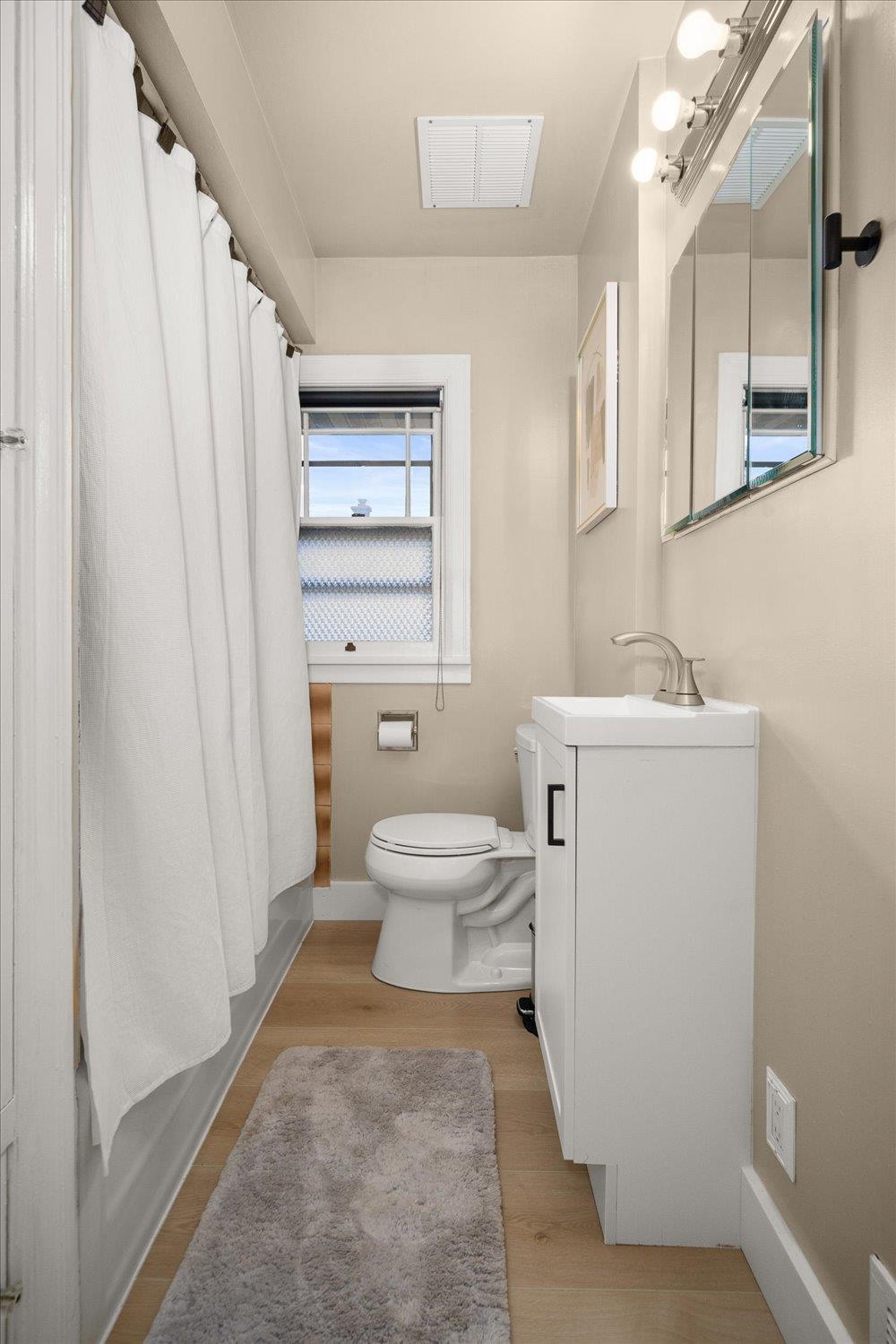 Spokane, Washington, 99203, United States, 3 Bedrooms Bedrooms, ,2 BathroomsBathrooms,Residential,For Sale,2001834