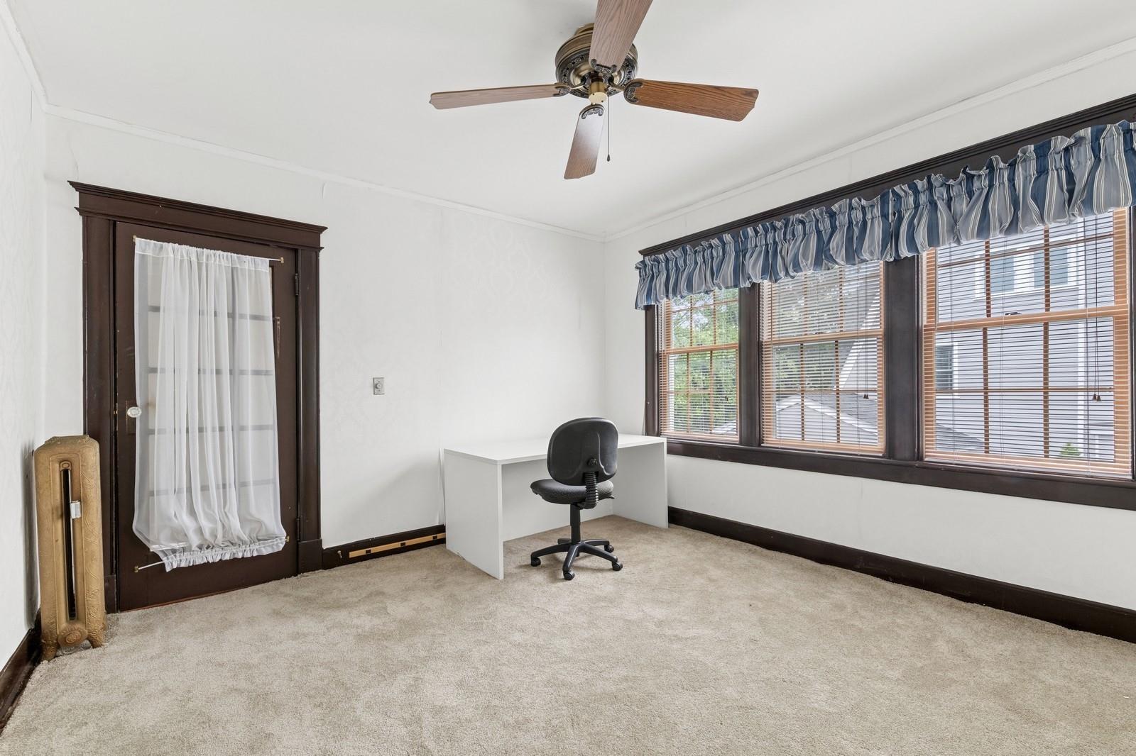 Bay Shore, New York, 11706, United States, 4 Bedrooms Bedrooms, ,3 BathroomsBathrooms,Residential,For Sale,1836669