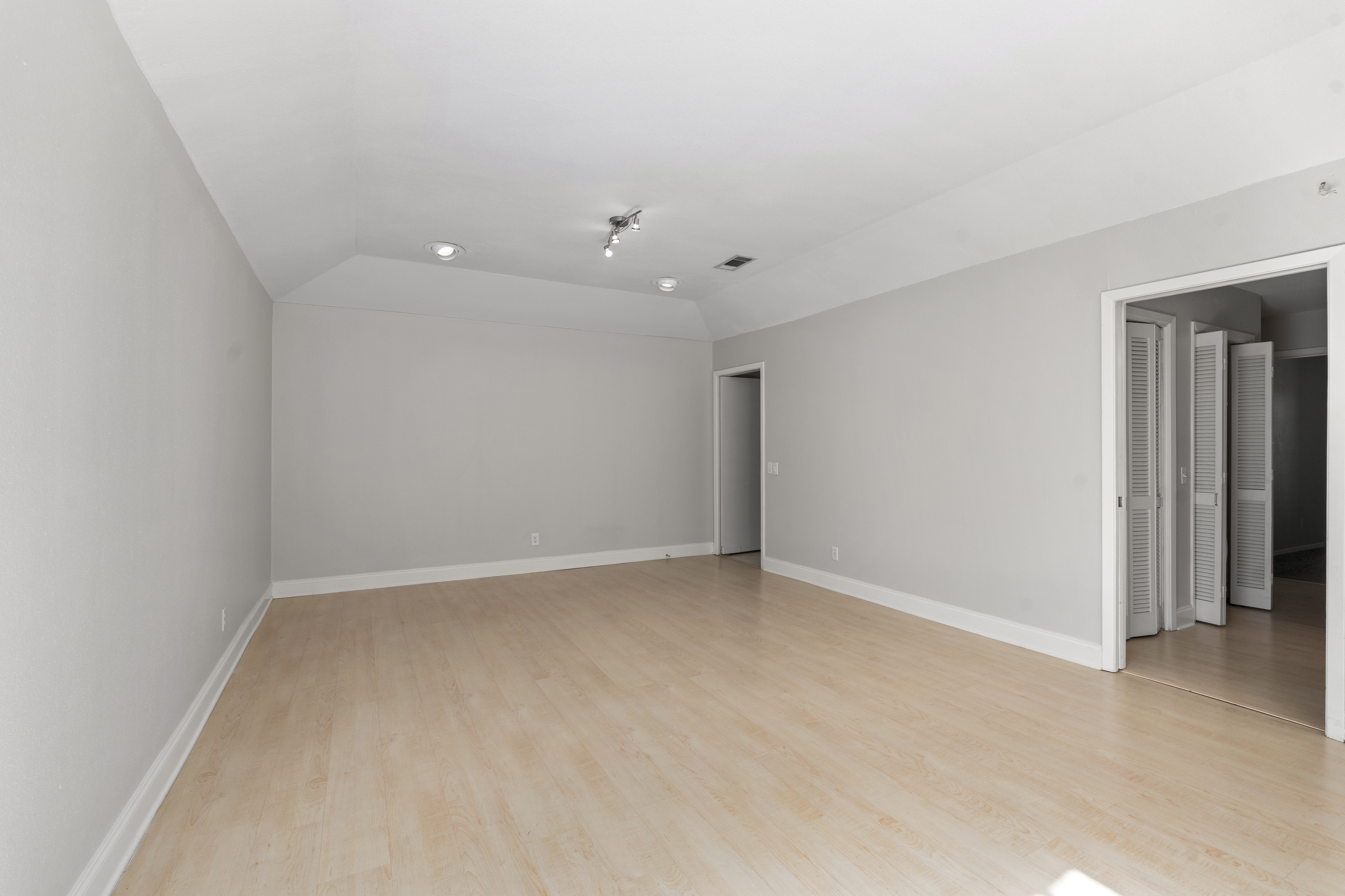  8033 North New Braunfels Avenue, San Antonio, TX 78209 - 物件實景