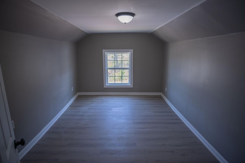 Somerset, Kentucky, 42501, United States, 4 Bedrooms Bedrooms, ,2 BathroomsBathrooms,Residential,For Sale,1943873
