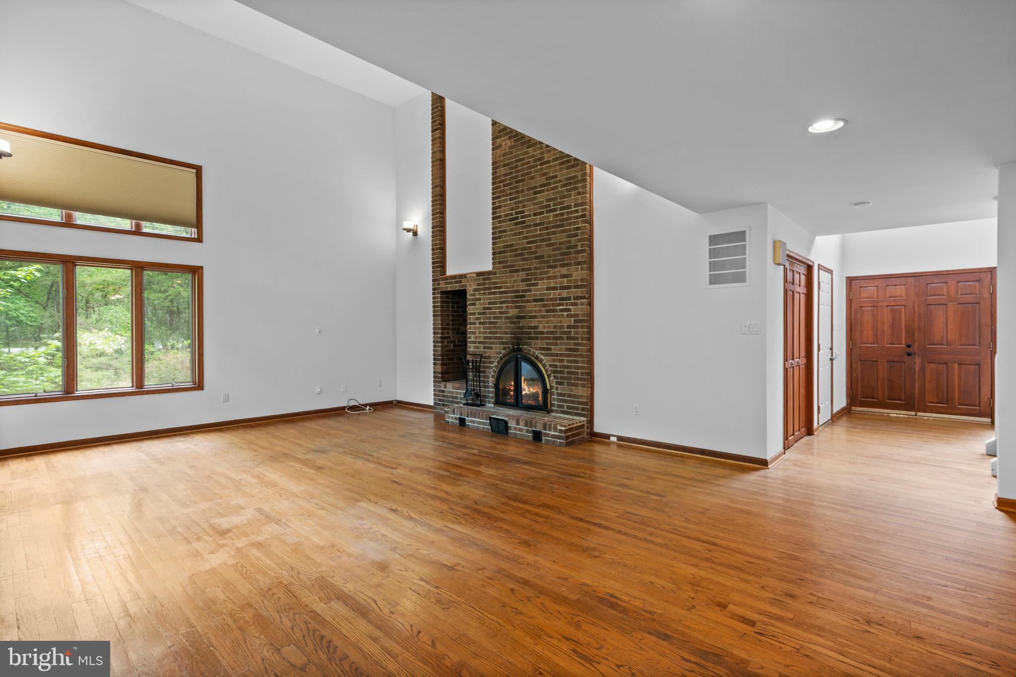 La Plata, Maryland, 20646, United States, 5 Bedrooms Bedrooms, ,4 BathroomsBathrooms,Residential,For Sale,1928558