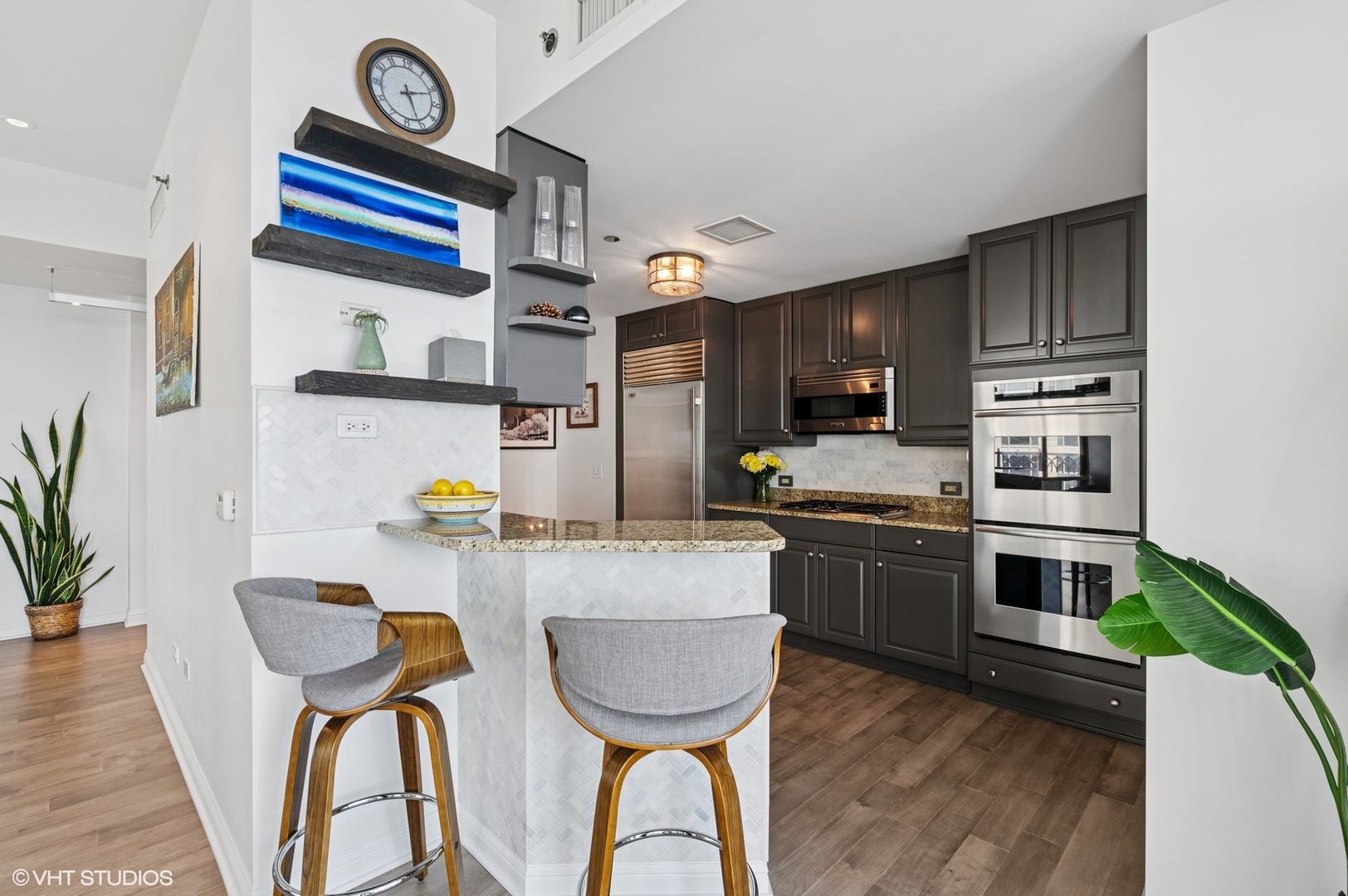Chicago, Illinois, 60611, United States, 2 Bedrooms Bedrooms, ,3 BathroomsBathrooms,Residential,For Sale,1901320