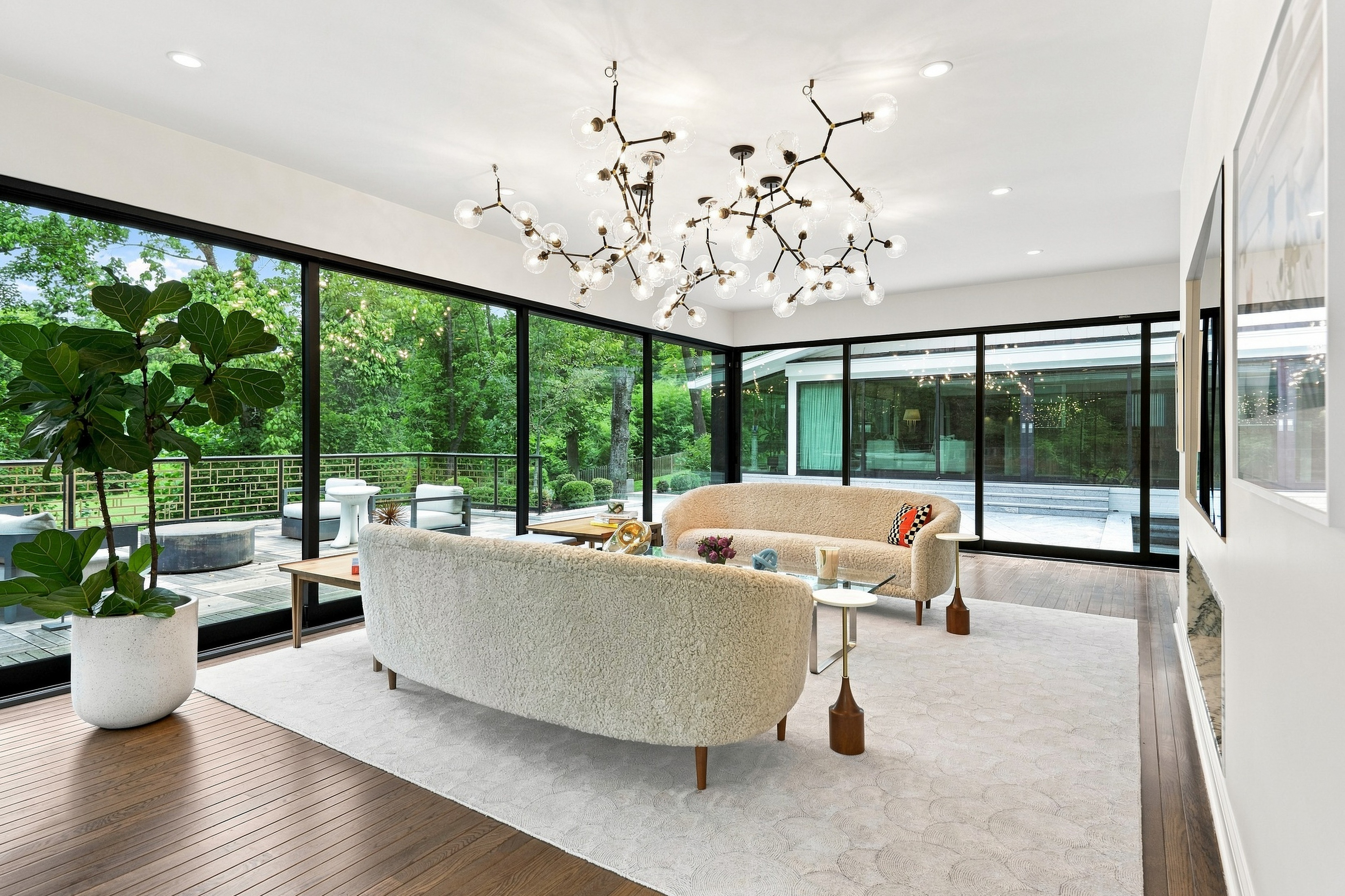 62 Indian Hills Trail, Louisville, KY 40207 - 物件實景