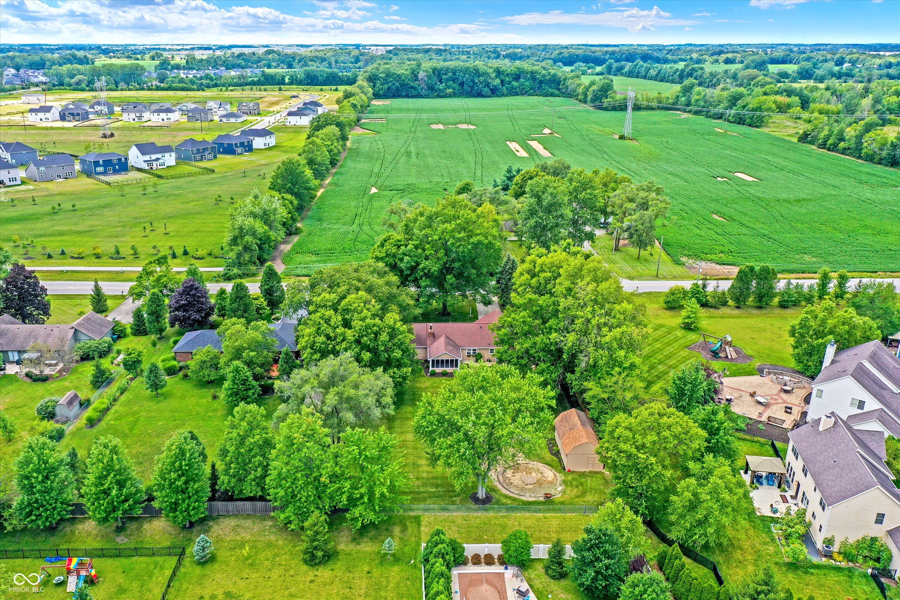 Zionsville, Indiana, 46077, United States, 3 Bedrooms Bedrooms, ,3 BathroomsBathrooms,Residential,For Sale,1975998