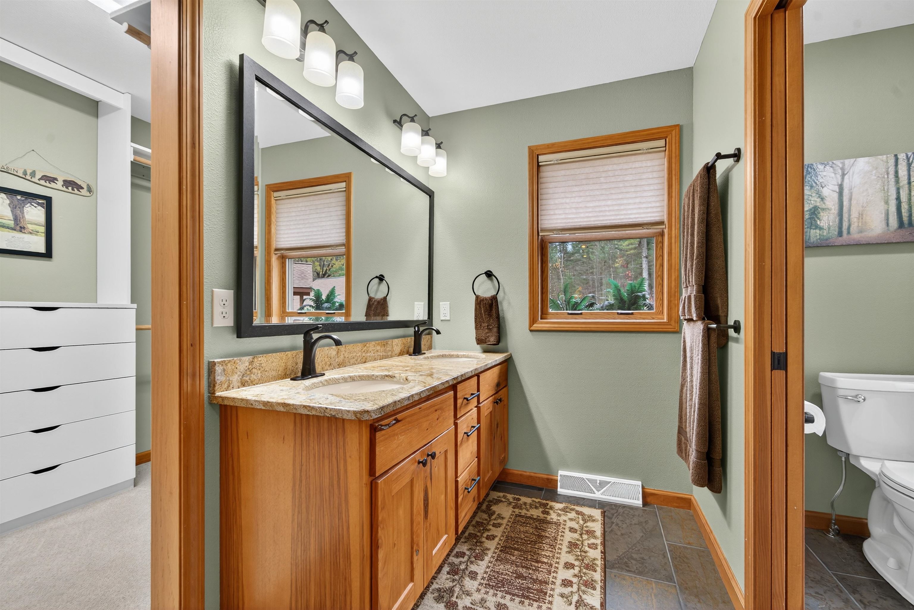 KESHENA, Wisconsin, 54135, United States, 3 Bedrooms Bedrooms, ,3 BathroomsBathrooms,Residential,For Sale,1987764