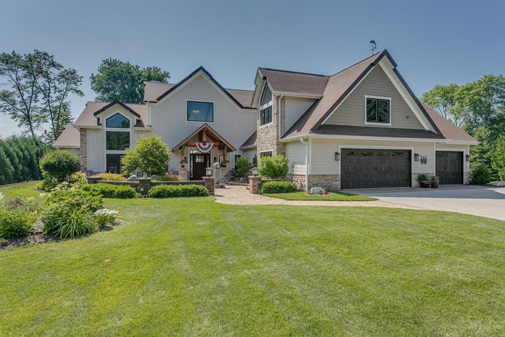 Sturgeon Bay, Wisconsin, 54235, United States, 3 Bedrooms Bedrooms, ,5 BathroomsBathrooms,Residential,For Sale,1941719