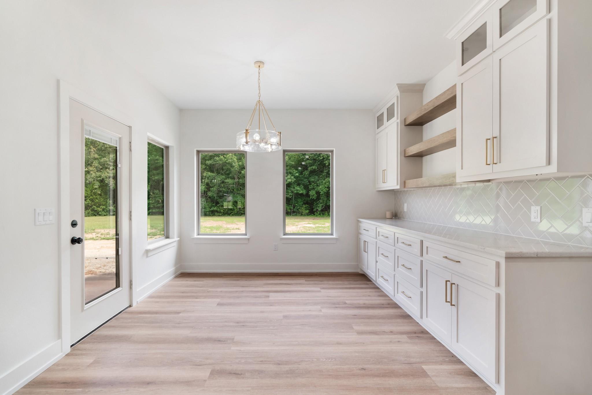 Blossom, Texas, 75416, United States, 4 Bedrooms Bedrooms, ,3 BathroomsBathrooms,Residential,For Sale,2049221
