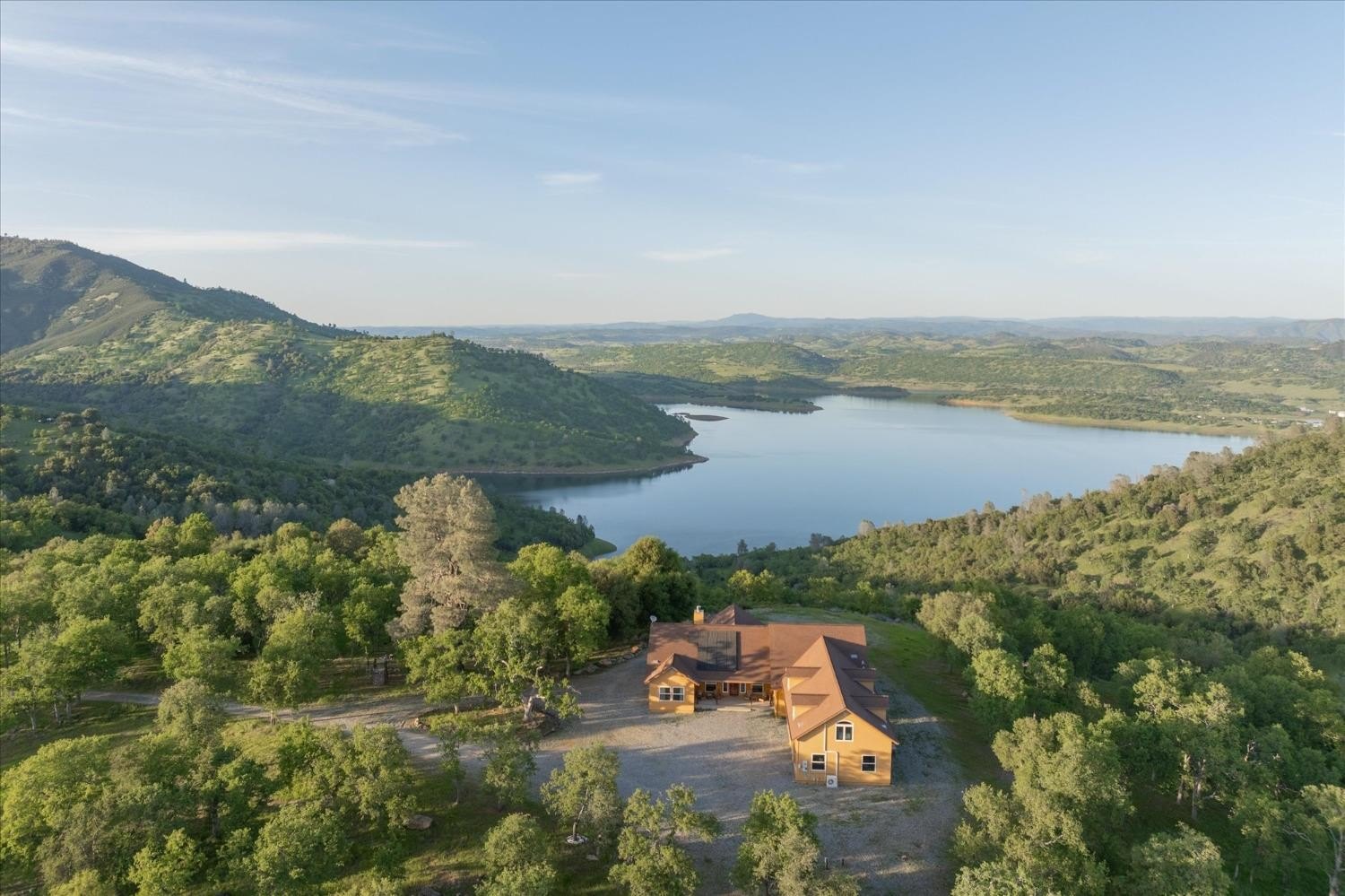 Angels Camp, California, 95222, United States, 4 Bedrooms Bedrooms, ,3 BathroomsBathrooms,Residential,For Sale,1990494