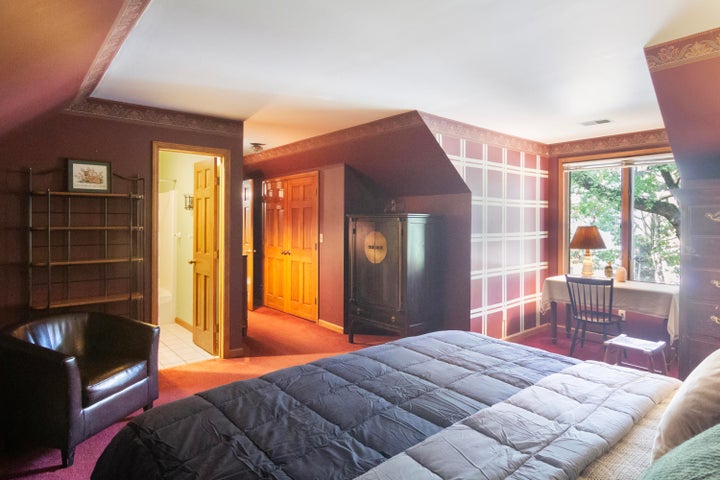 Valparaiso, Indiana, 46385, United States, 4 Bedrooms Bedrooms, ,4 BathroomsBathrooms,Residential,For Sale,1945024