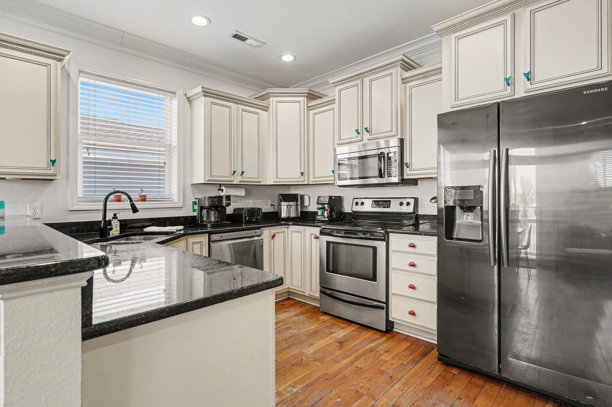 Murrells Inlet, South Carolina, 29576, United States, 5 Bedrooms Bedrooms, ,6 BathroomsBathrooms,Residential,For Sale,2017315