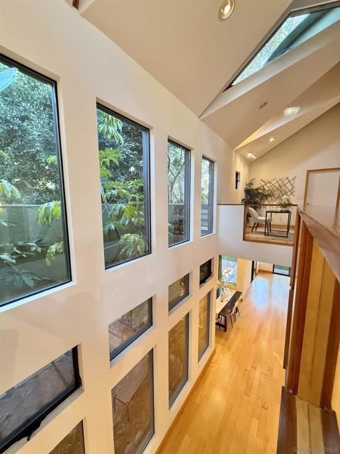 San Diego, California, 92103, United States, 2 Bedrooms Bedrooms, ,4 BathroomsBathrooms,Residential,For Sale,2009061