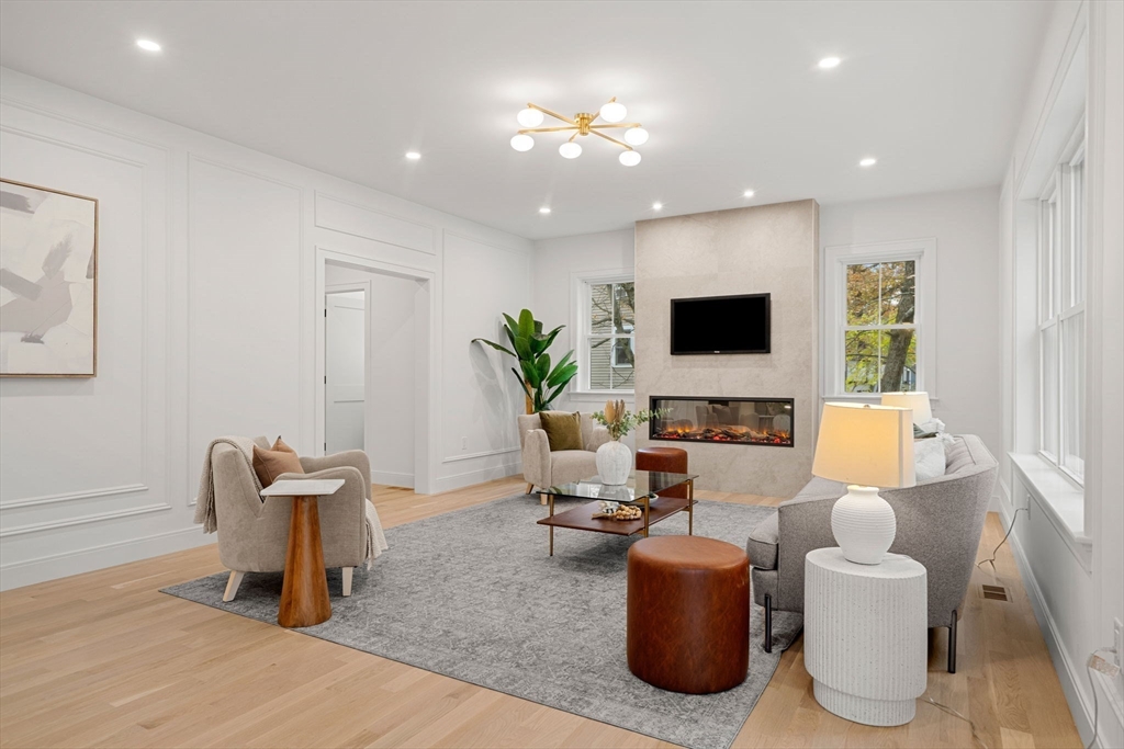 Reading, Massachusetts, 01867, United States, 4 Bedrooms Bedrooms, ,5 BathroomsBathrooms,Residential,For Sale,1988316