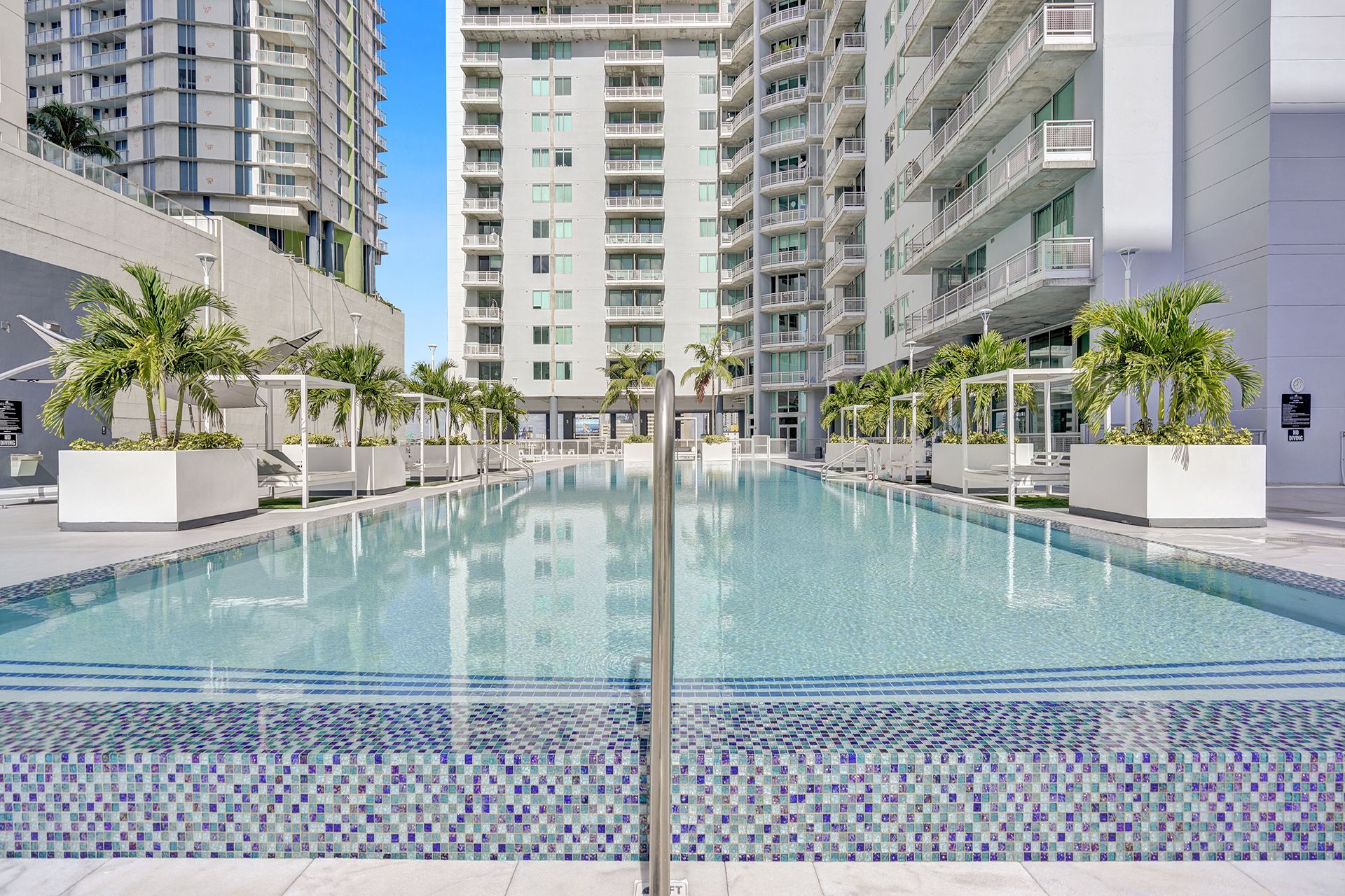 690 SW 1st Ct, Miami, FL, 33130 - 物件實景