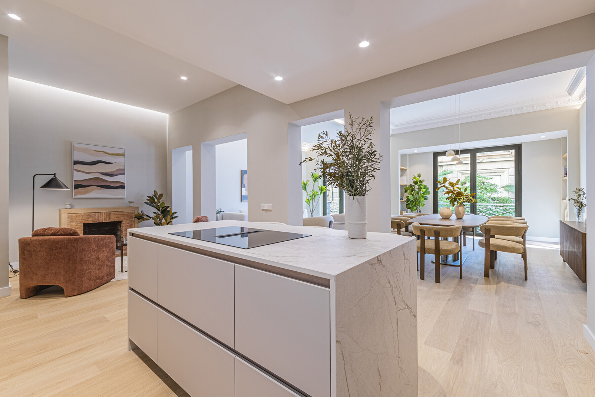  Elegant 5 Bedroom Renovated Apartment in Barcelona - 物件實景
