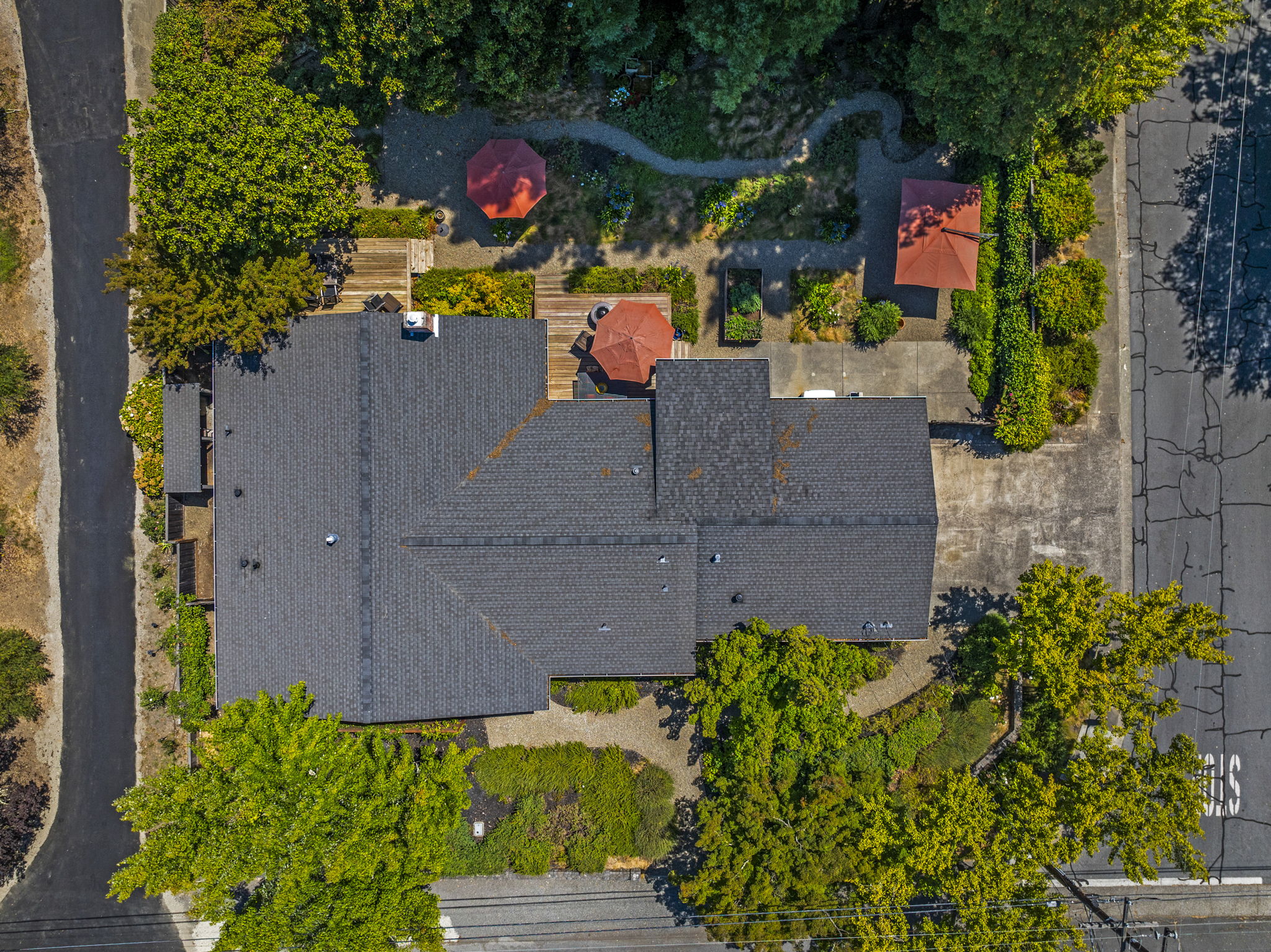  1597 Sulphur Springs Ave - 物件實景