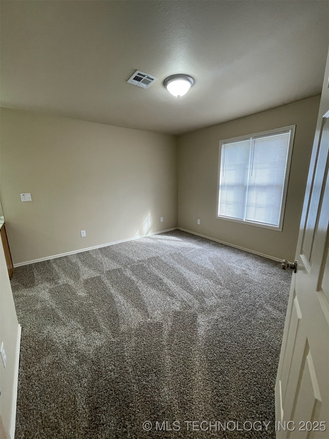 Tahlequah, Oklahoma, 74464, United States, 6 Bedrooms Bedrooms, ,8 BathroomsBathrooms,Residential,For Sale,1932775