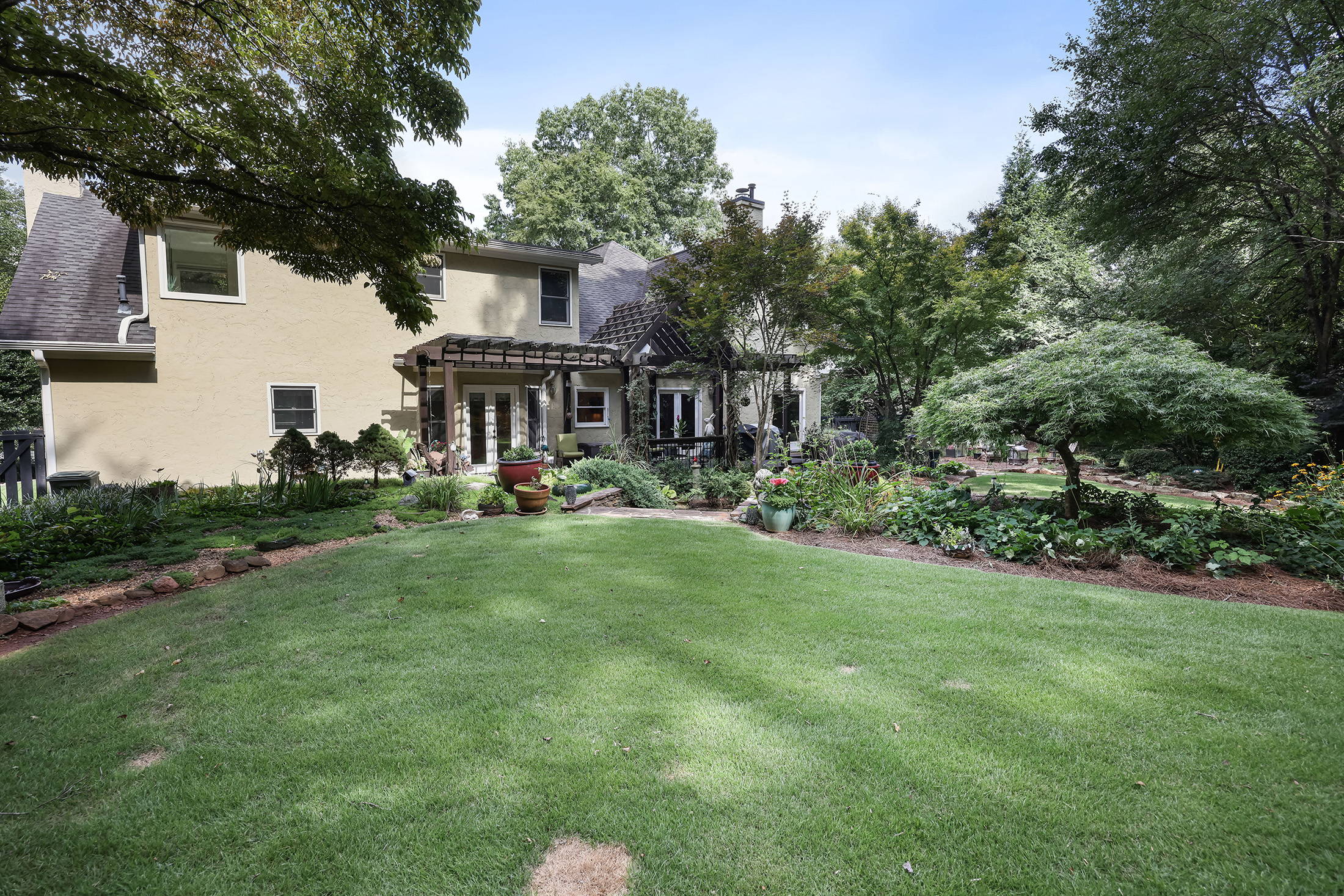  Beautifully Maintained Home in Highly Desirable Lee’s Crossing - 物件實景