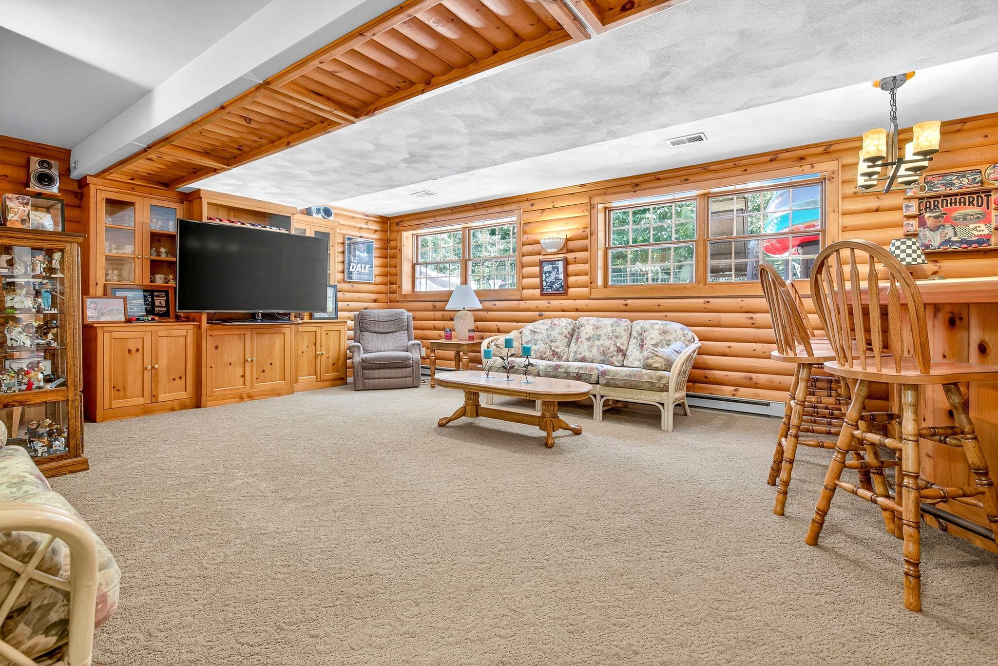 Kaukauna, Wisconsin, 54130-2900, United States, 3 Bedrooms Bedrooms, ,3 BathroomsBathrooms,Residential,For Sale,1916177