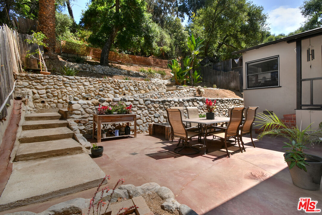 Los Angeles, California, 90077, United States, 3 Bedrooms Bedrooms, ,2 BathroomsBathrooms,Residential,For Sale,1901054