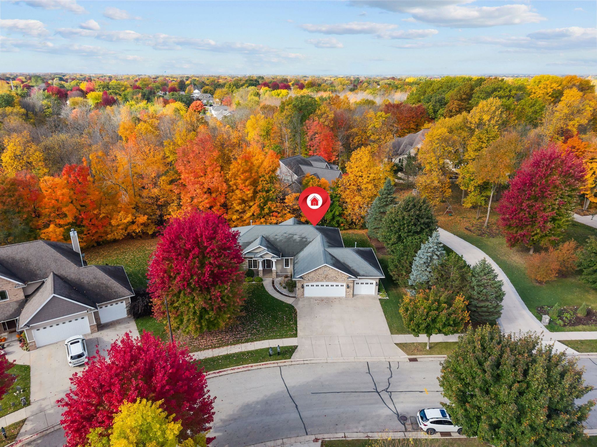 Combined Locks, Wisconsin, 54113, United States, 3 Bedrooms Bedrooms, ,4 BathroomsBathrooms,Residential,For Sale,1976414