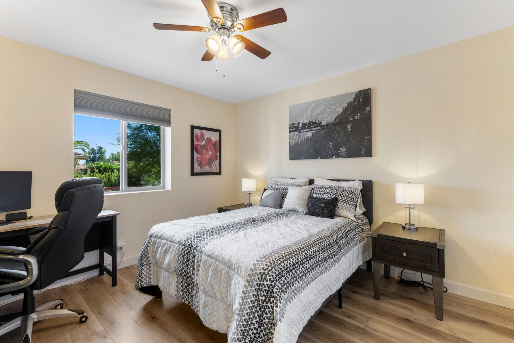  7807 E Medina Avenue  Mesa, AZ - 物件實景