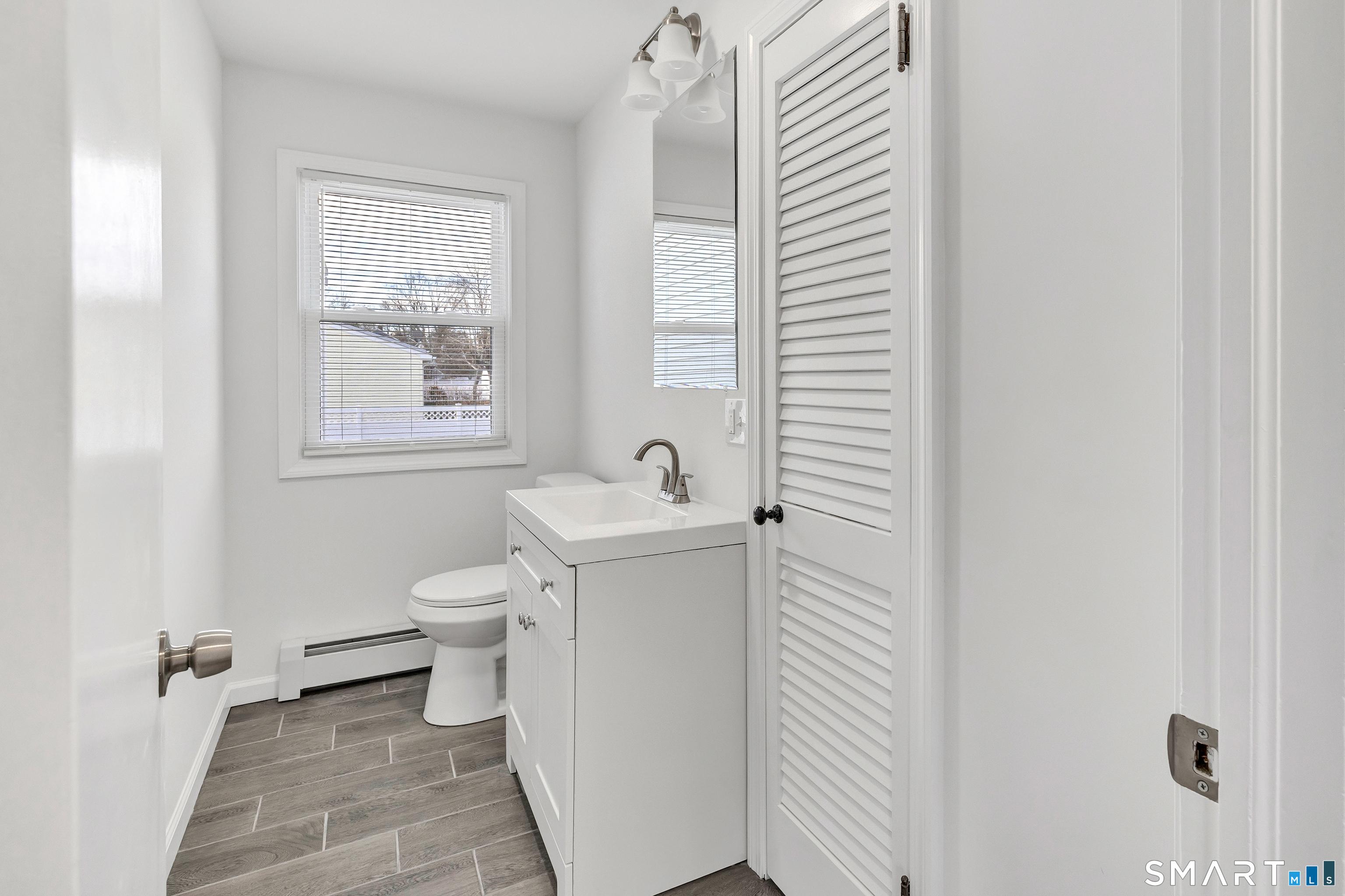 North Haven, Connecticut, 06473, United States, 3 Bedrooms Bedrooms, ,3 BathroomsBathrooms,Residential,For Sale,2011672