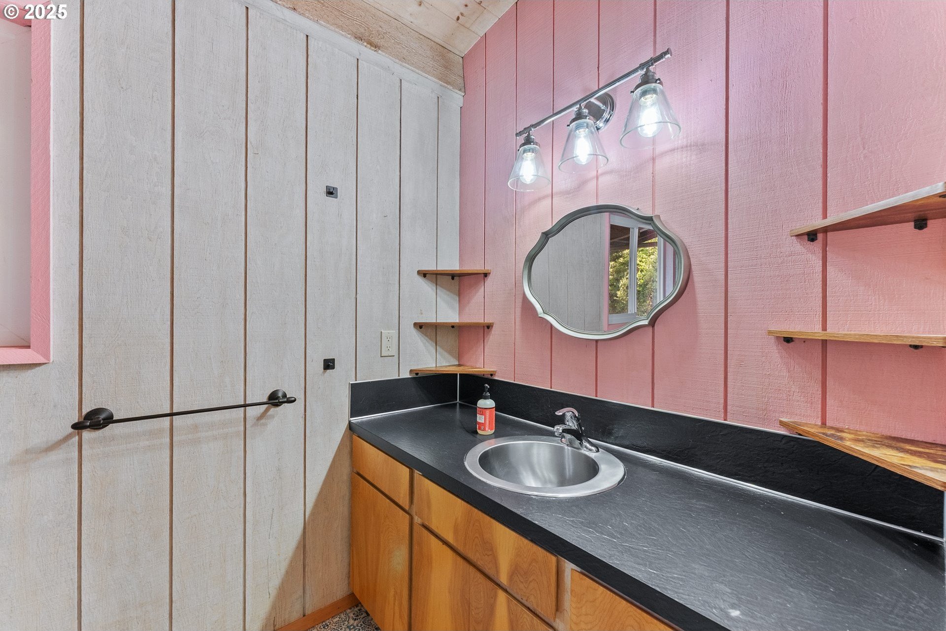 Brookings, Oregon, 97415, United States, 3 Bedrooms Bedrooms, ,3 BathroomsBathrooms,Residential,For Sale,2007496