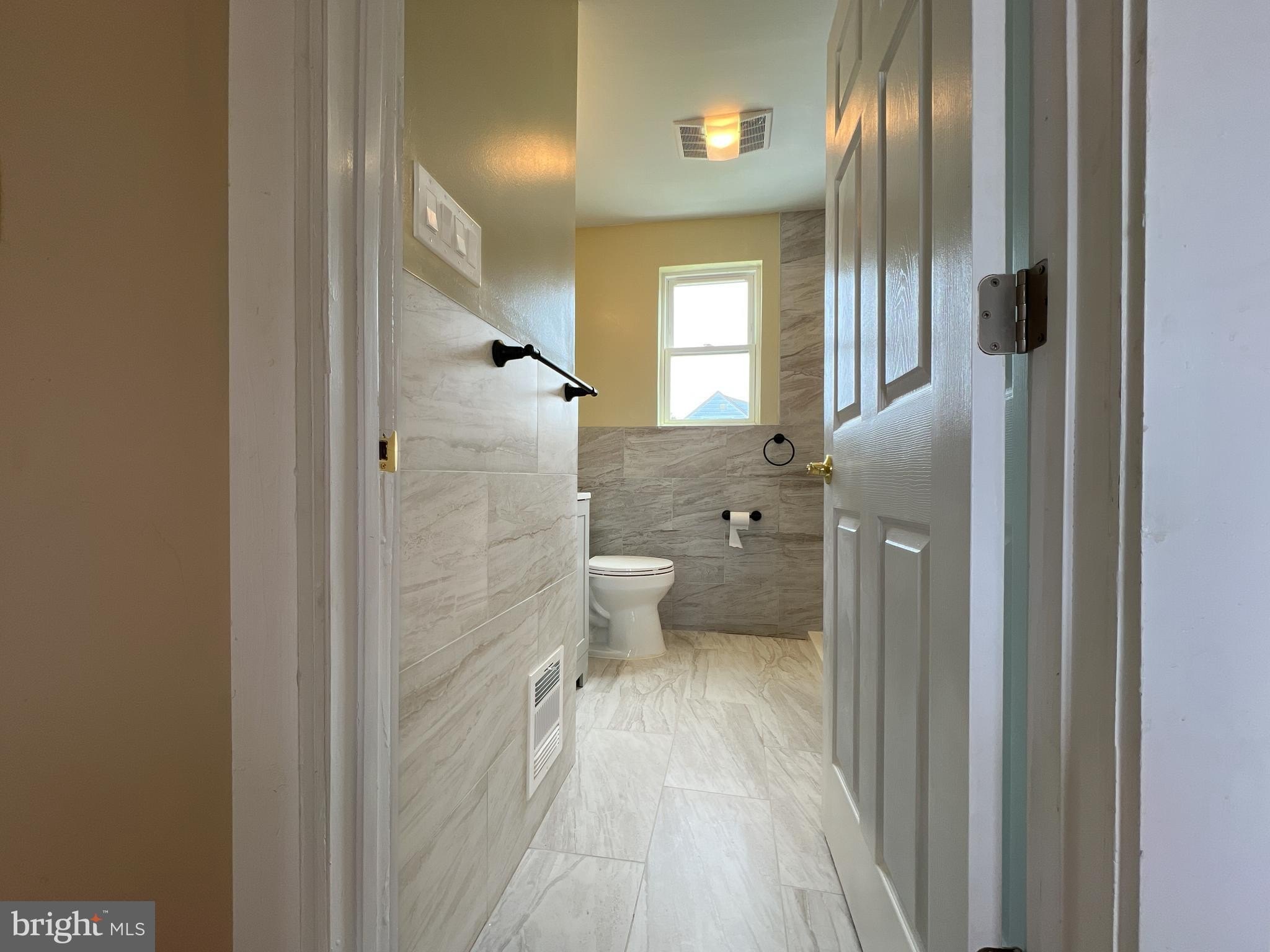 PASADENA, Maryland, 21122, United States, 4 Bedrooms Bedrooms, ,4 BathroomsBathrooms,Residential,For Sale,1975011