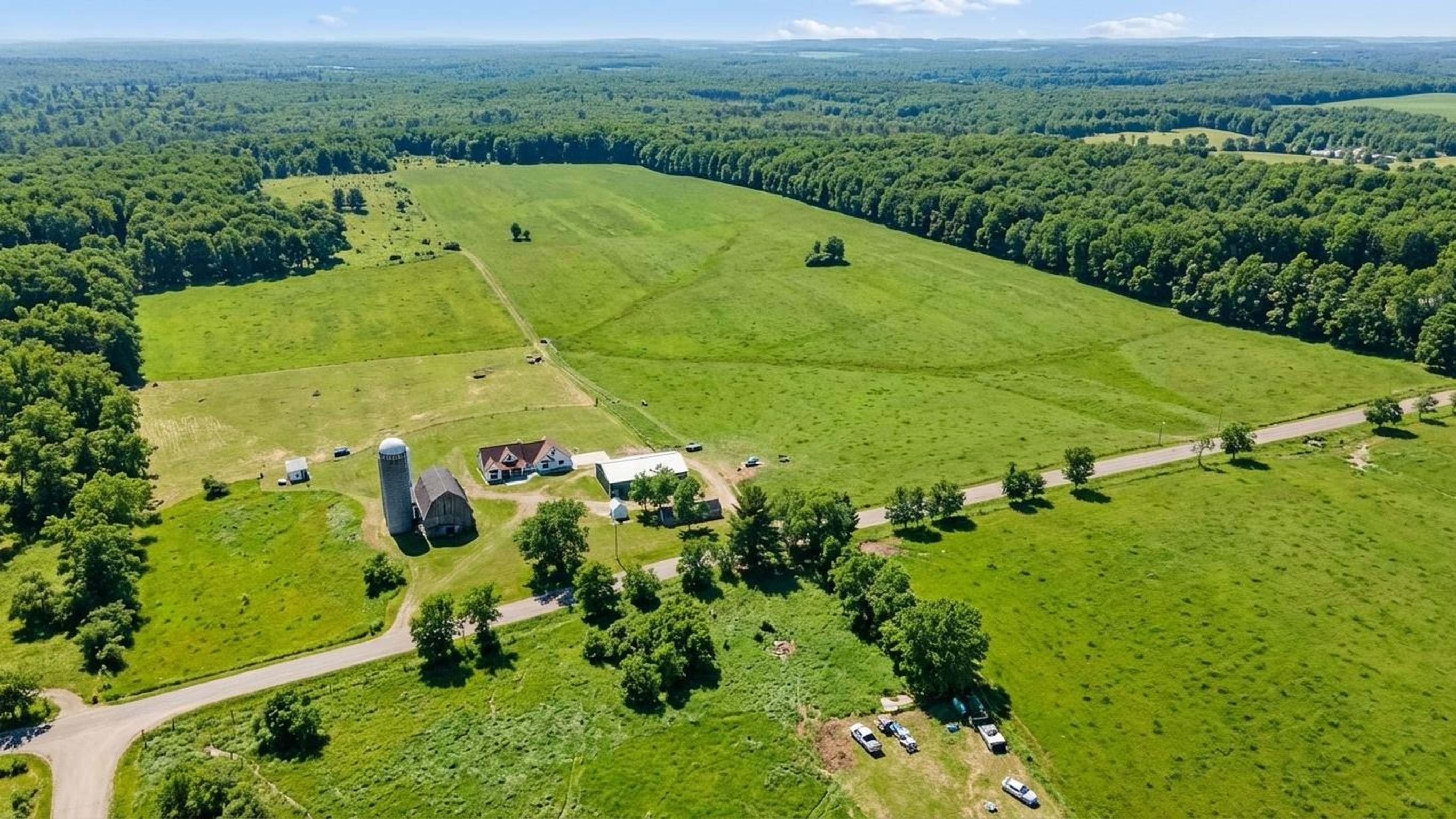  Crafted Living Across 160 Acres - 物件實景