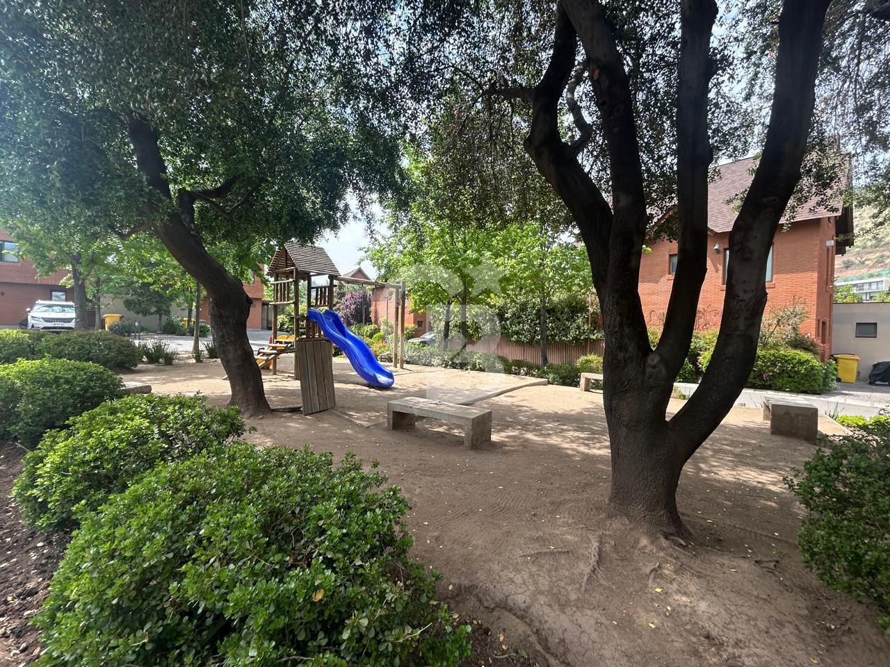 Lo Barnechea, Chile, 5 Bedrooms Bedrooms, ,5 BathroomsBathrooms,Residential,For Sale,1986554