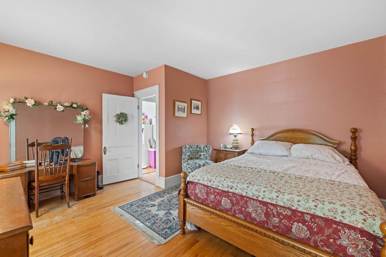 Standish, Maine, 04091, United States, 6 Bedrooms Bedrooms, ,3 BathroomsBathrooms,Residential,For Sale,1925370