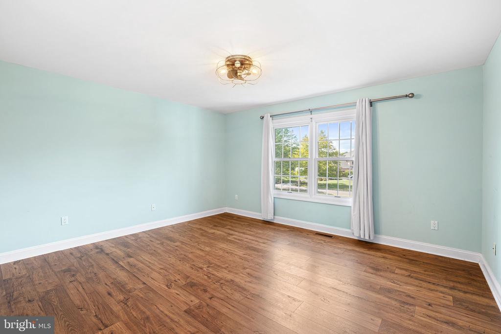 Newtown, Pennsylvania, 18940, United States, 4 Bedrooms Bedrooms, ,4 BathroomsBathrooms,Residential,For Sale,1941043