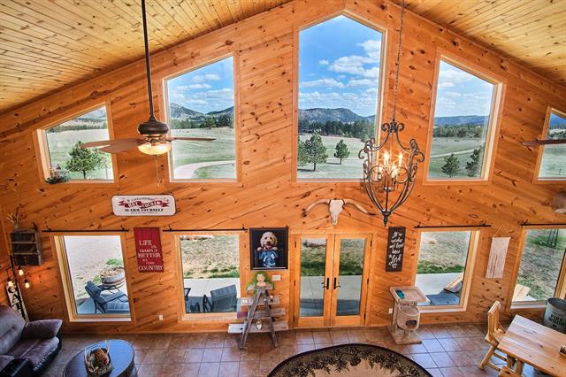 Hot Springs, South Dakota, 57747, United States, 3 Bedrooms Bedrooms, ,3 BathroomsBathrooms,Residential,For Sale,1924140