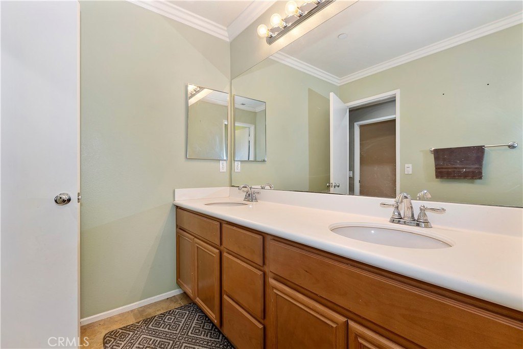 Fontana, California, 92336, United States, 4 Bedrooms Bedrooms, ,3 BathroomsBathrooms,Residential,For Sale,1970103